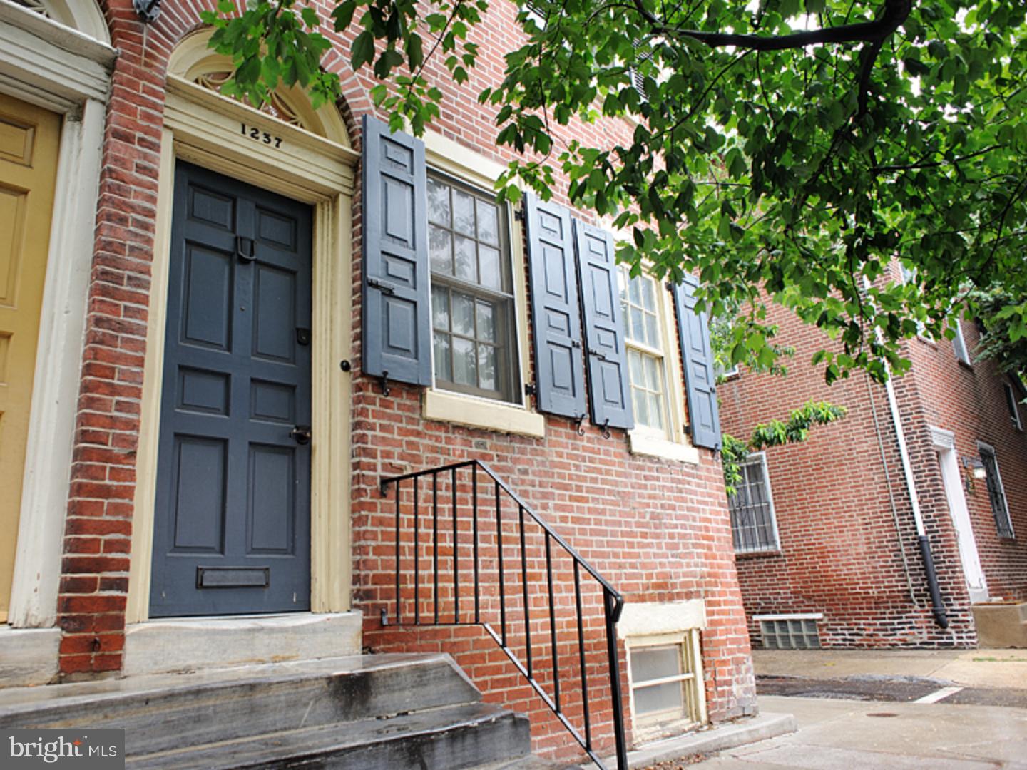 WASHINGTON SQ WEST - Residential