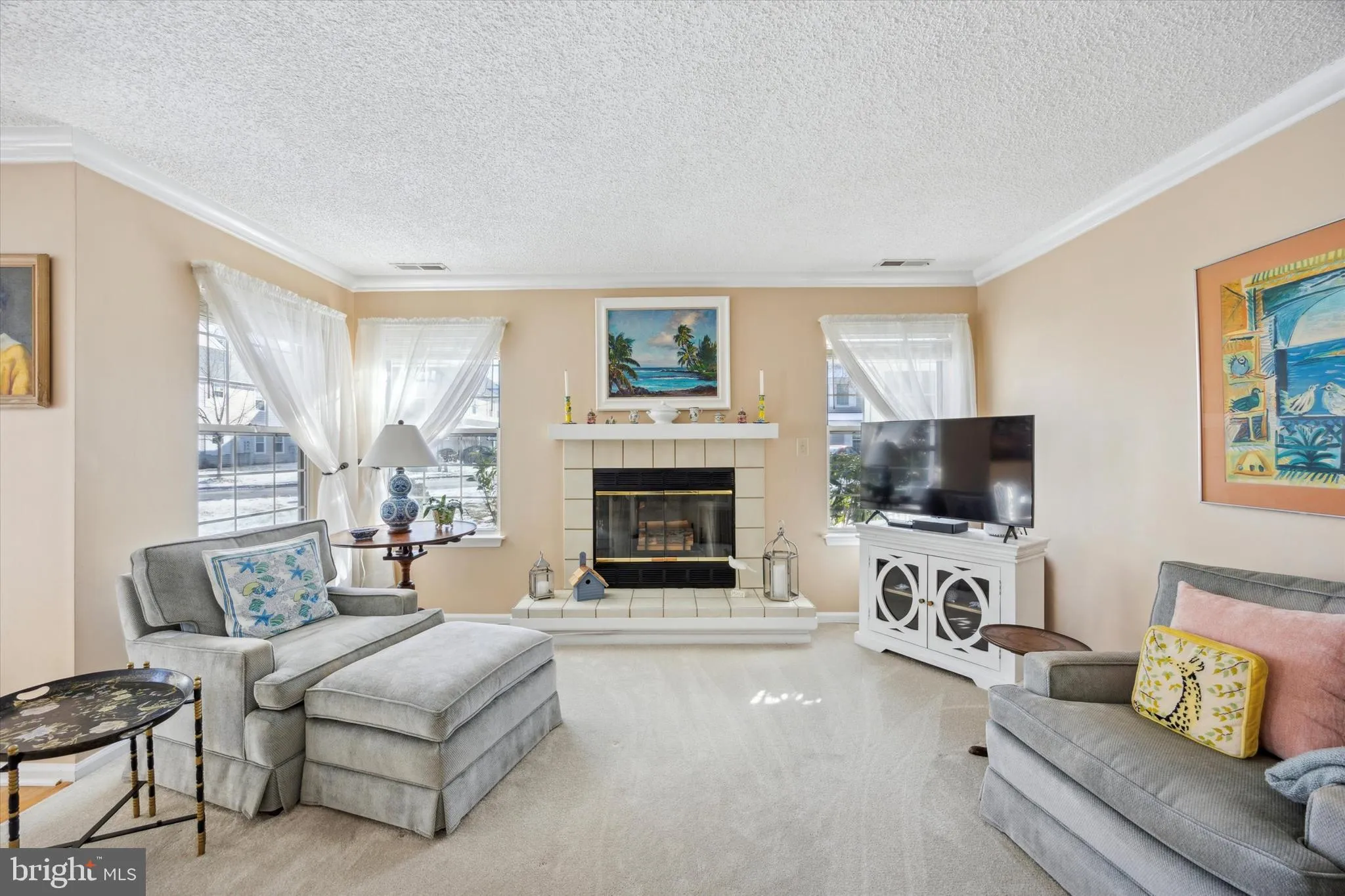 Lawrence, New Jersey 08648, United States, 2 Bedrooms Bedrooms, ,2 BathroomsBathrooms,Residential,Pending,20602