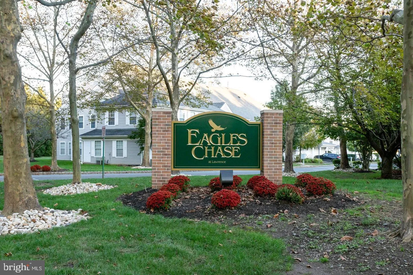 Lawrence, New Jersey 08648, United States, 2 Bedrooms Bedrooms, ,2 BathroomsBathrooms,Residential,Pending,20602