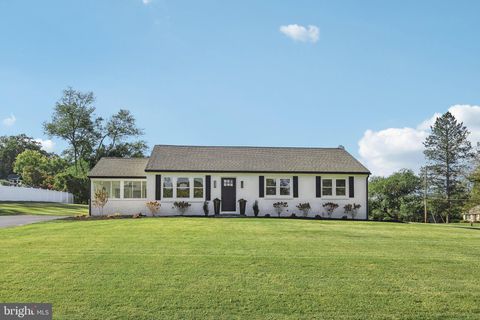 Photo of 23 Marian Road, PHOENIXVILLE, PA 19460 (MLS # PACT2108200)