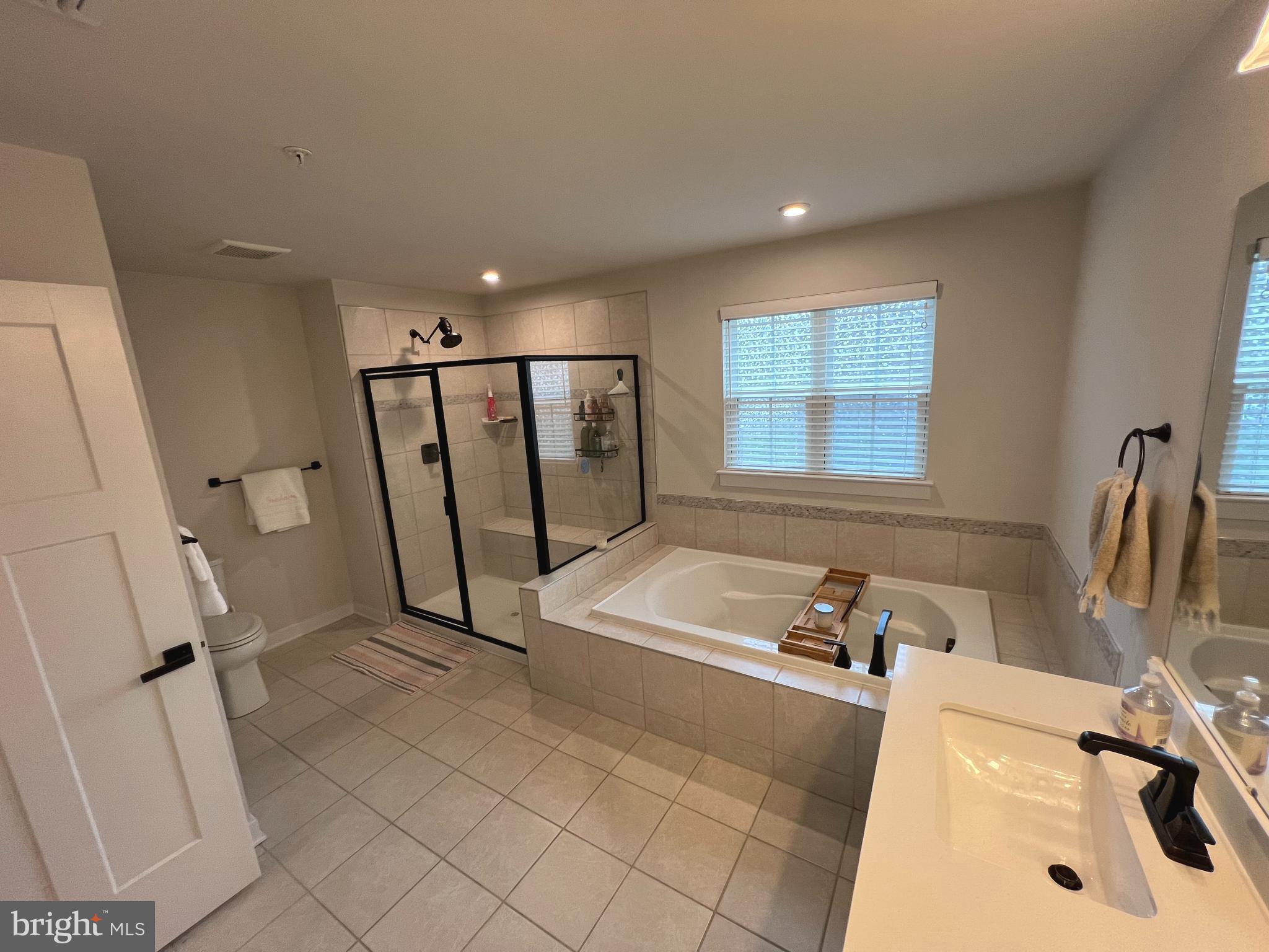 HERITAGE WOODS - Residential Lease