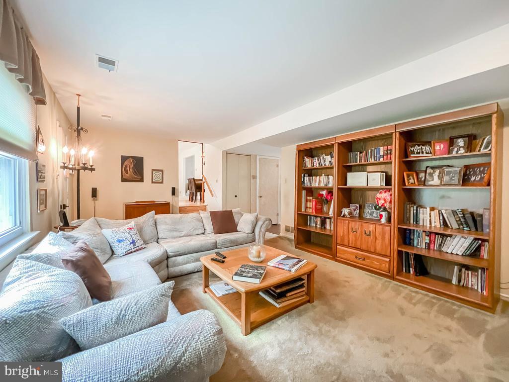 SPRING VALLEY FARM - Residential