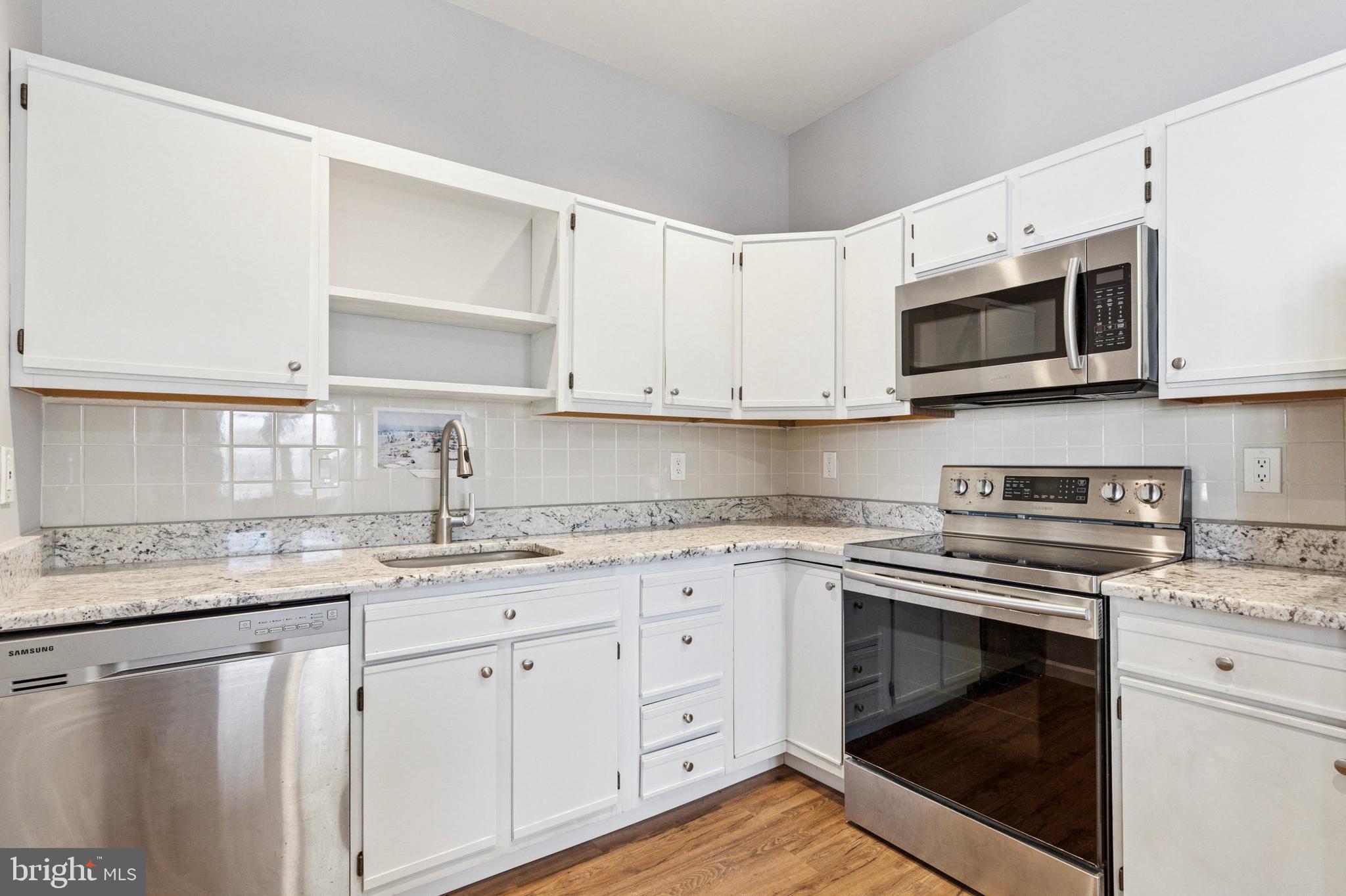 MONTGOMERY PLACE - Residential