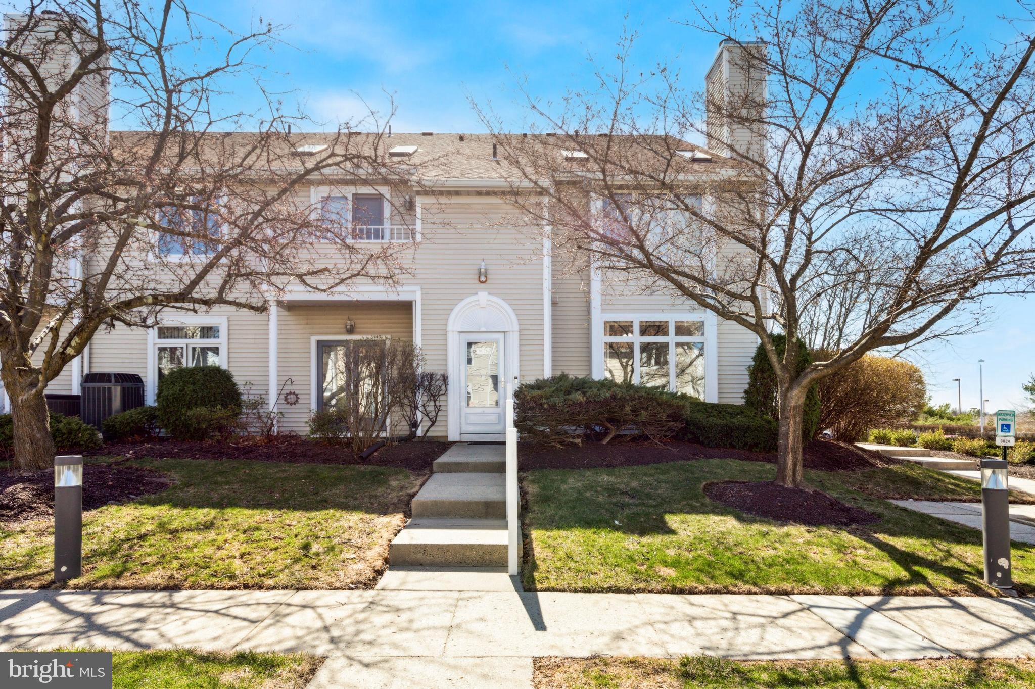 MONTGOMERY PLACE - Residential