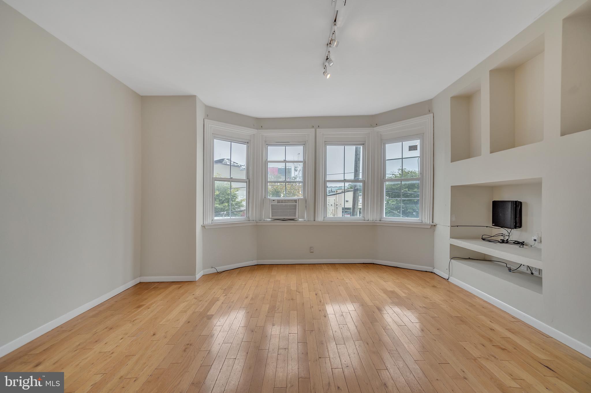 FISHTOWN - Residential Lease