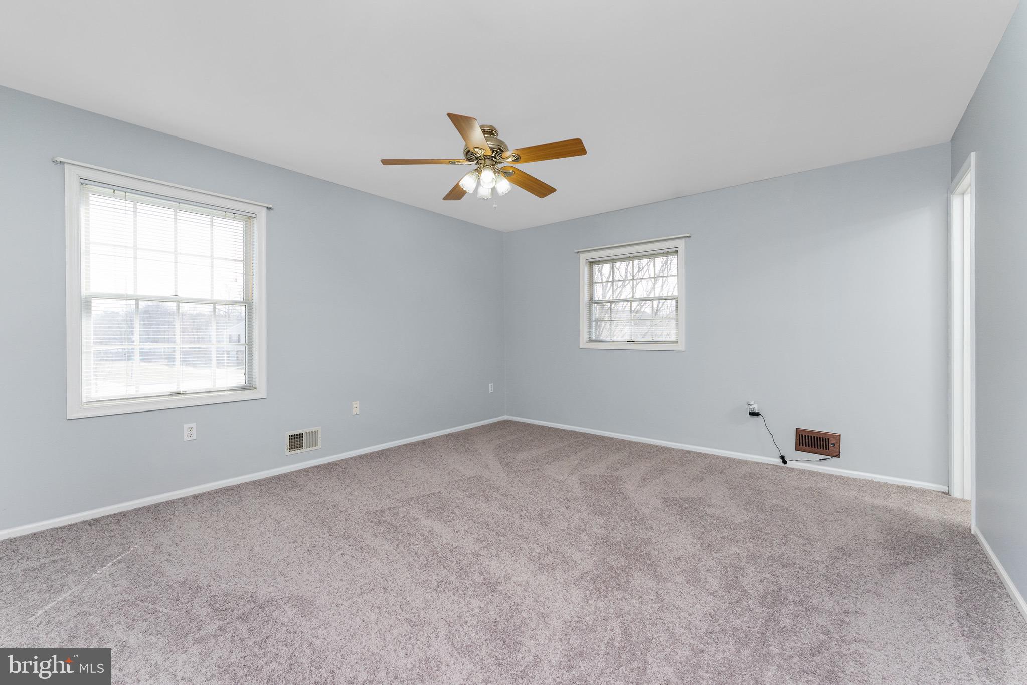 ST CHARLES SUB - HAMPSHIRE - Residential