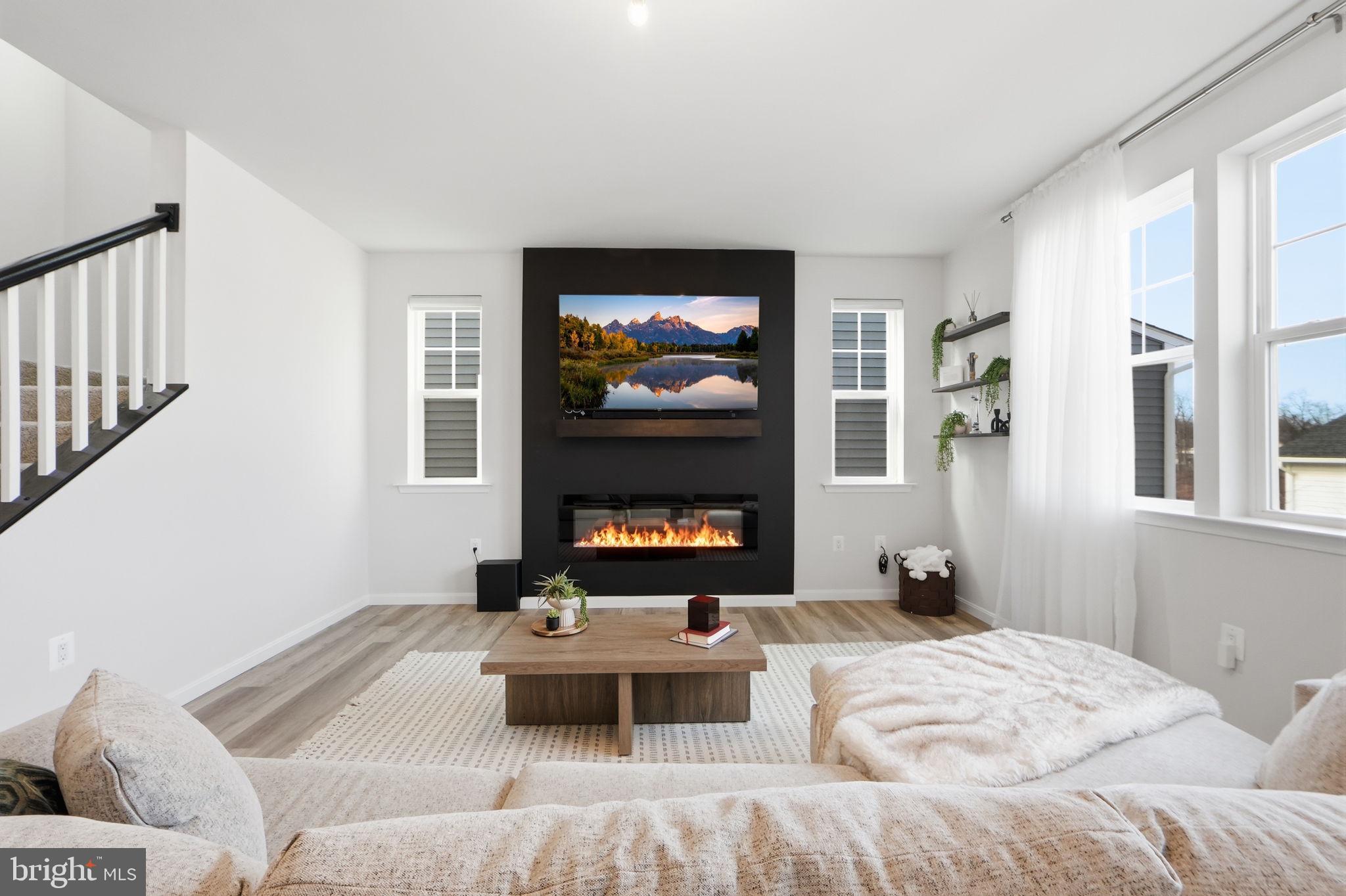 RAVEN OAKS - Residential