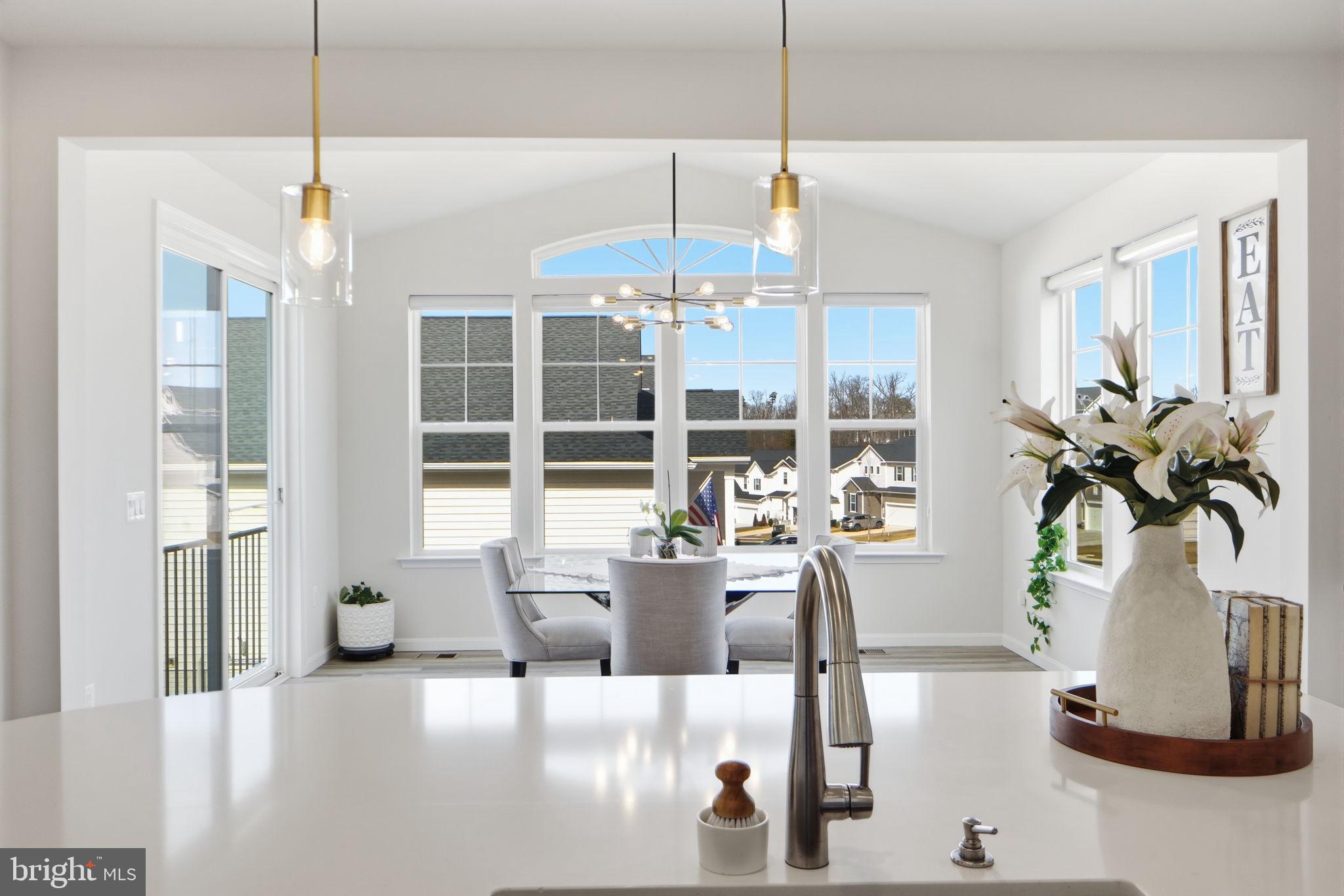 RAVEN OAKS - Residential