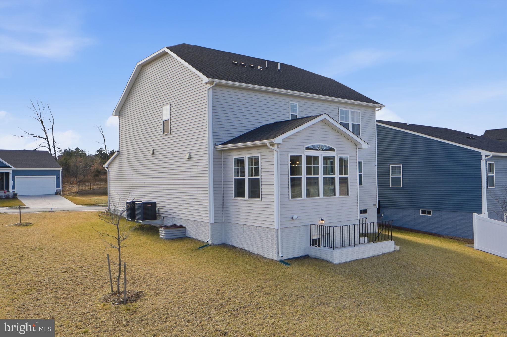 RAVEN OAKS - Residential