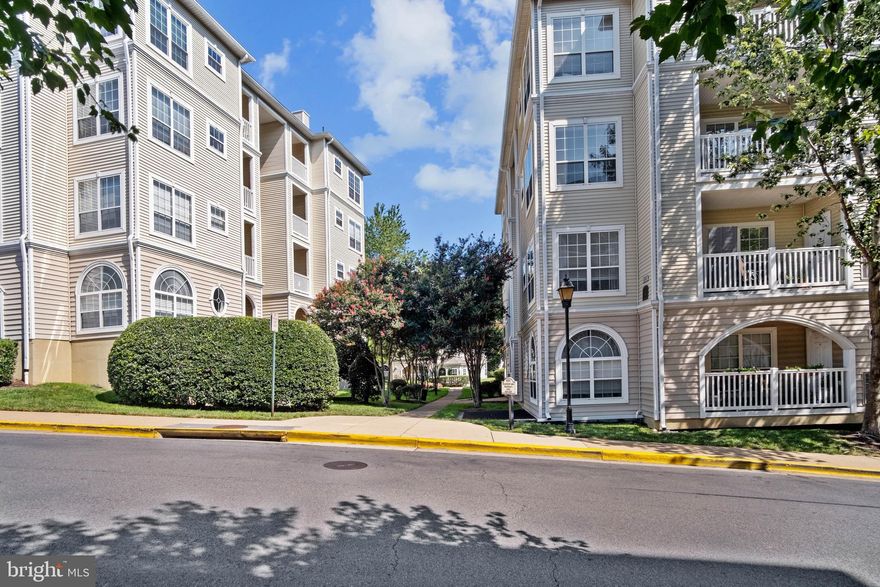 Bright and open floor plan with 9" ceilings.  Well maintained condo overlooking courtyard.  Primary bedroom with huge walk-in closet, kitchen with breakfast bar.  Washer and dryer inside condo.  Large balcony off living room - perfect for relaxing.  1 gar parking space included.  Close to metro and easy commute to DC, Pentagon, Shirlington,  Close to lots of shopping & restaurants.  Community pool, clubhouse, party room and more! *There is one reserved parking spot included: #485 - G1 floor.  NOTE:  $200 non-refundable move in fee and a $200 refundable move in security deposit due to the condo association before move in

Rent Includes: Water, Trash, 1 (Qty.) Reserved Parking Spot (No Parking Fees) , 1 (Qty.) Visitor Parking (No Visitor Parking Fee) w/Additional unlimited street parking on weekends (72 hrs.) North Hampton Road walking distance to the condo unit. 
*Brand new kitchen, washer & dryer, stainless steel appliances, 
*Brand new renovated master bathroom, floors, fixtures, etc. 
*24 Hr. Access Fitness Center - on-site 
*24 Hr.Access Conference Room - on-site 
*Clubhouse Party Room reservation required w/$200 security deposit on-site 
*Community Pool on-site 
*Community Bike Rack on-site 
*Steps to Metro Bus and Alexandria DASH Bus transportation to The Pentagon, Pentagon City, and King St. Metro 
*5-7 min. away from Amazon HQ2, The Pentagon, Crystal City and Pentagon City
*5 min. away from Shirlington Shops & Restaurants, Bradlee Shopping Center, Baileys Crossroads Shopping Center, Skyline -TARGET and Old Town Alexandria, endless restaurants, bike trails and parks. 


All Richey Property Management residents must enroll in and purchase a Resident Benefits Package which includes liability insurance, credit building to help boost the residents credit score with timely rent payments, up to $1M Identity Theft Protection, HVAC air filter delivery (for applicable properties), move-in concierge service making utility connection and home service setup a breeze during your move-in, our best-in-class resident rewards program, and much more! More details and options provided upon application.