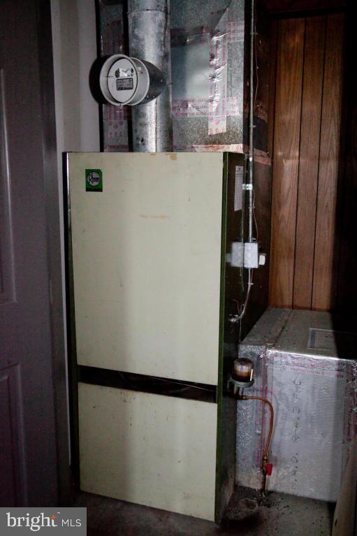 AKRON - Commercial Sale