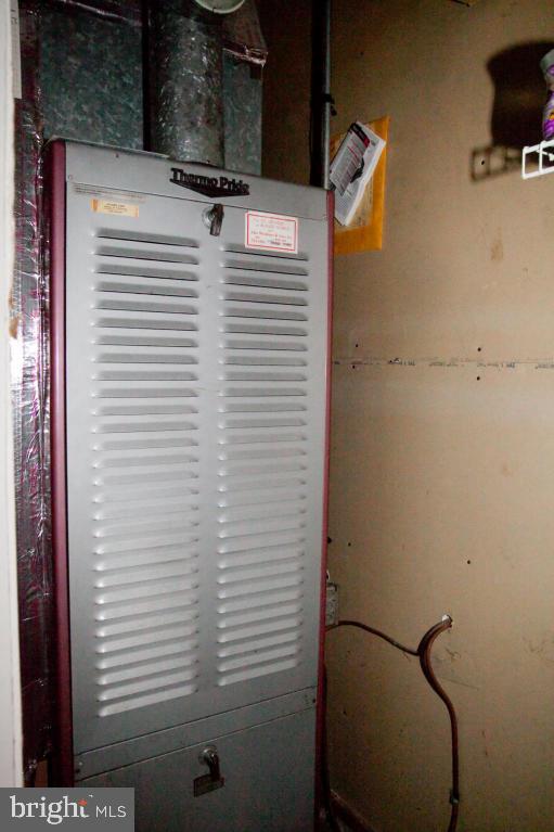 AKRON - Commercial Sale