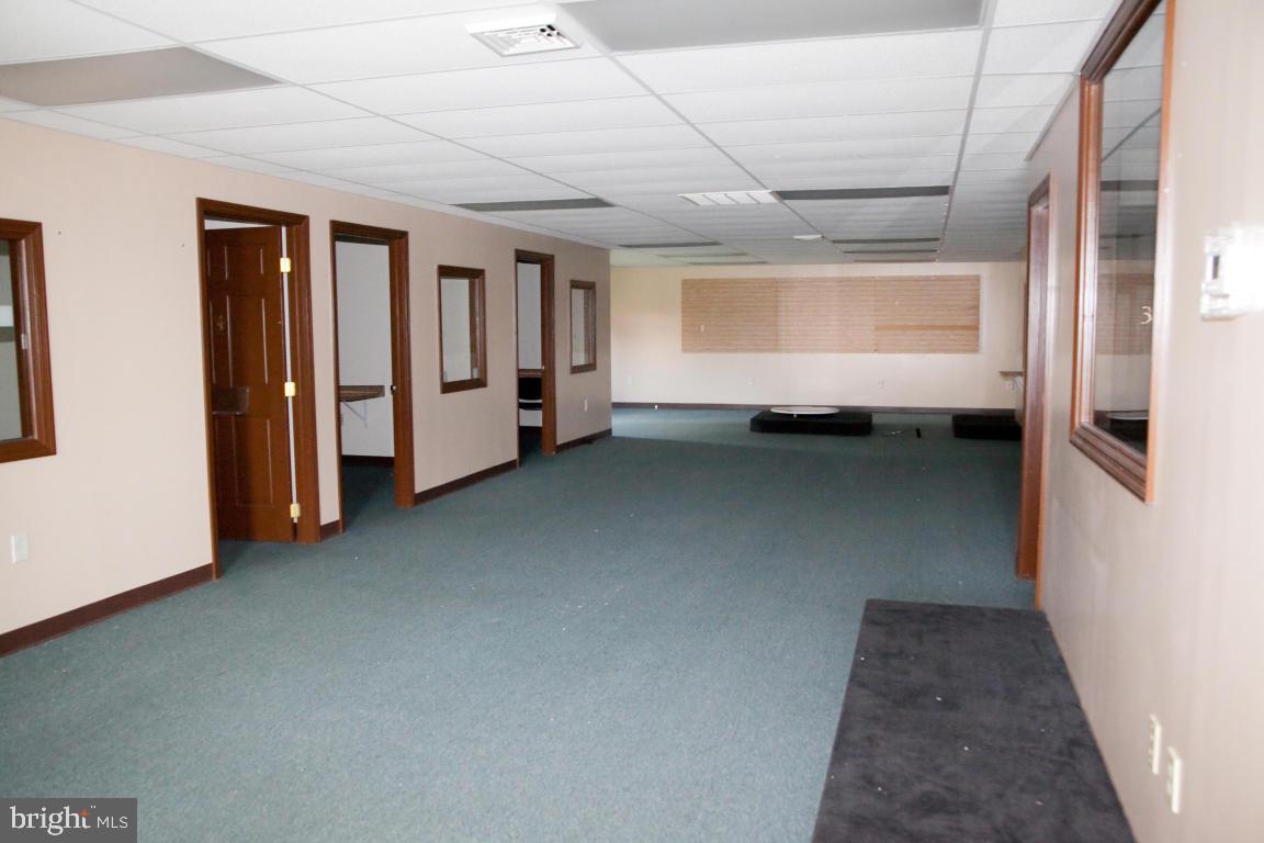 AKRON - Commercial Sale