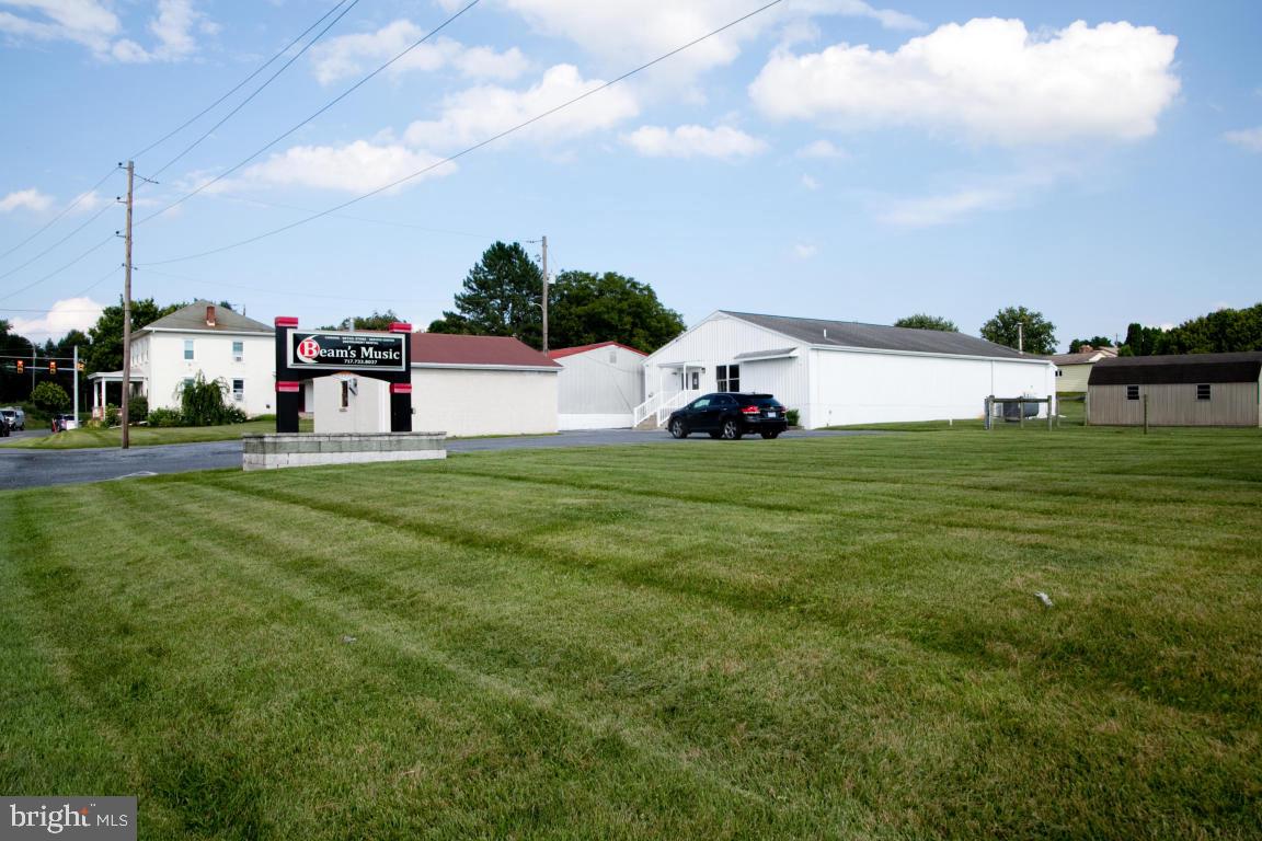 AKRON - Commercial Sale