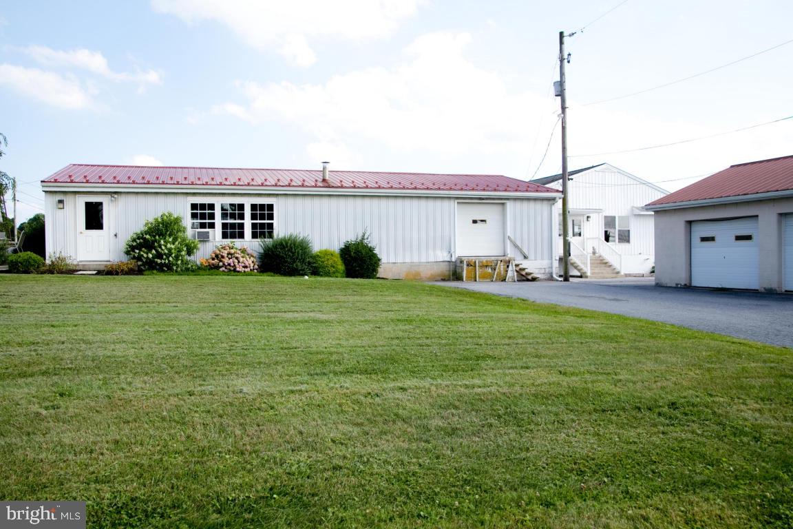 AKRON - Commercial Sale