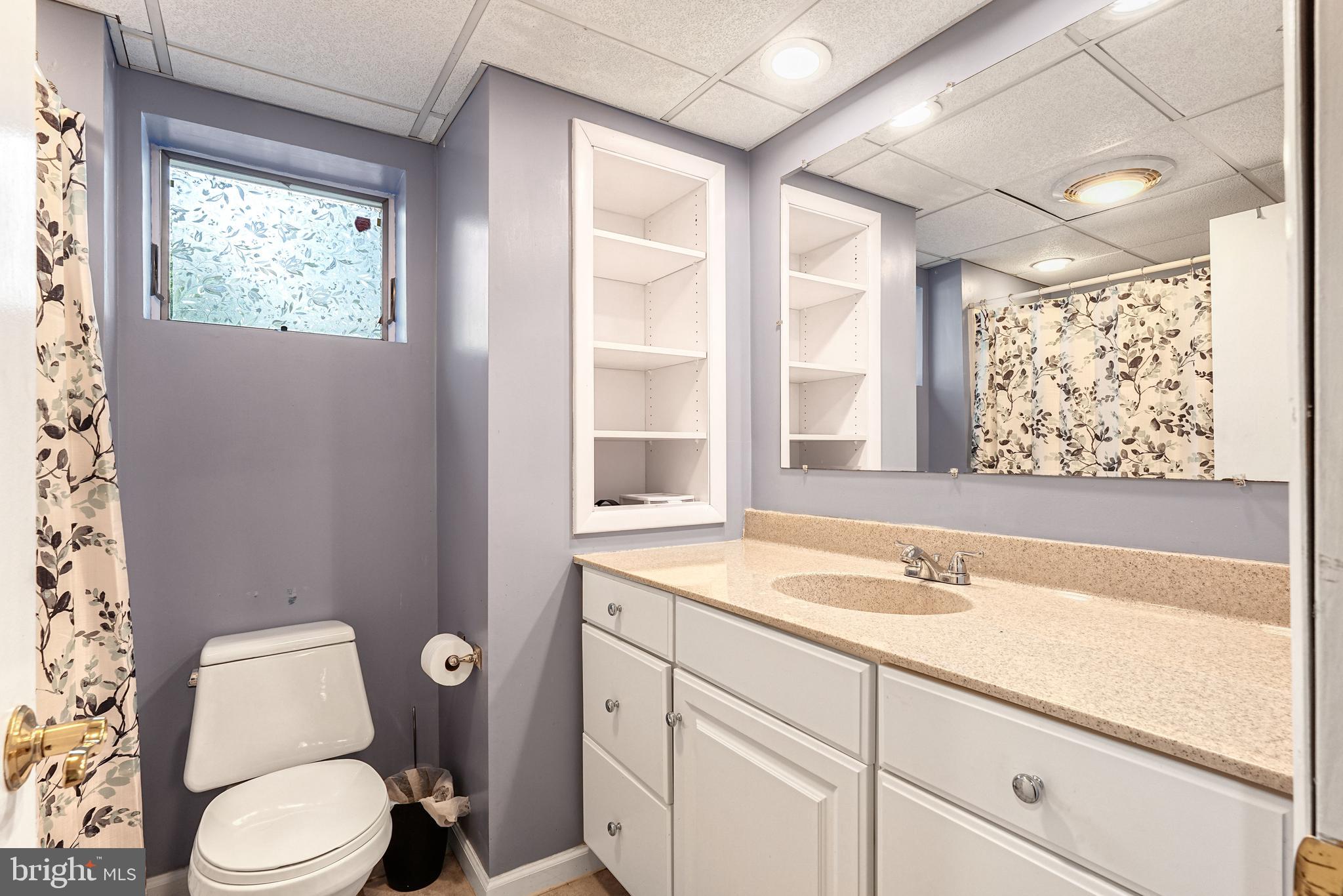 COVE LAKE - Residential