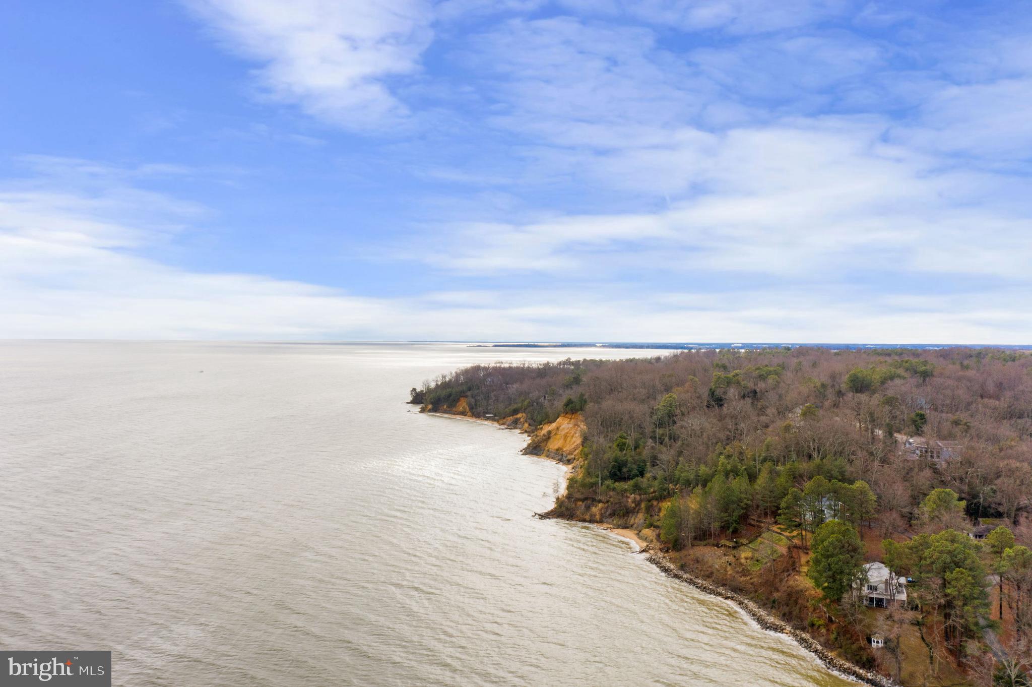 COVE LAKE - Residential