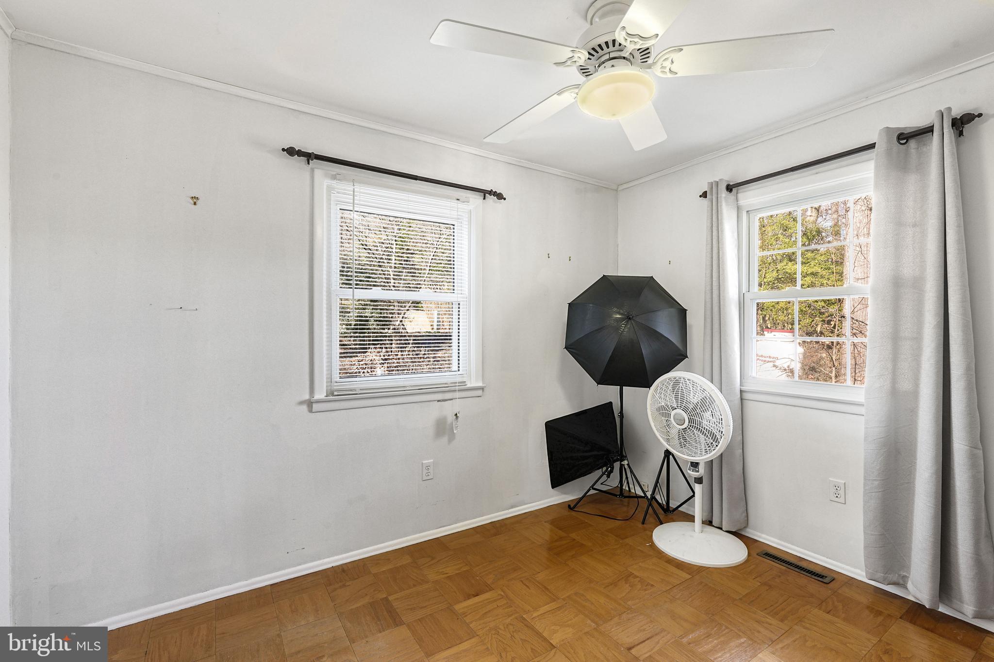 COVE LAKE - Residential