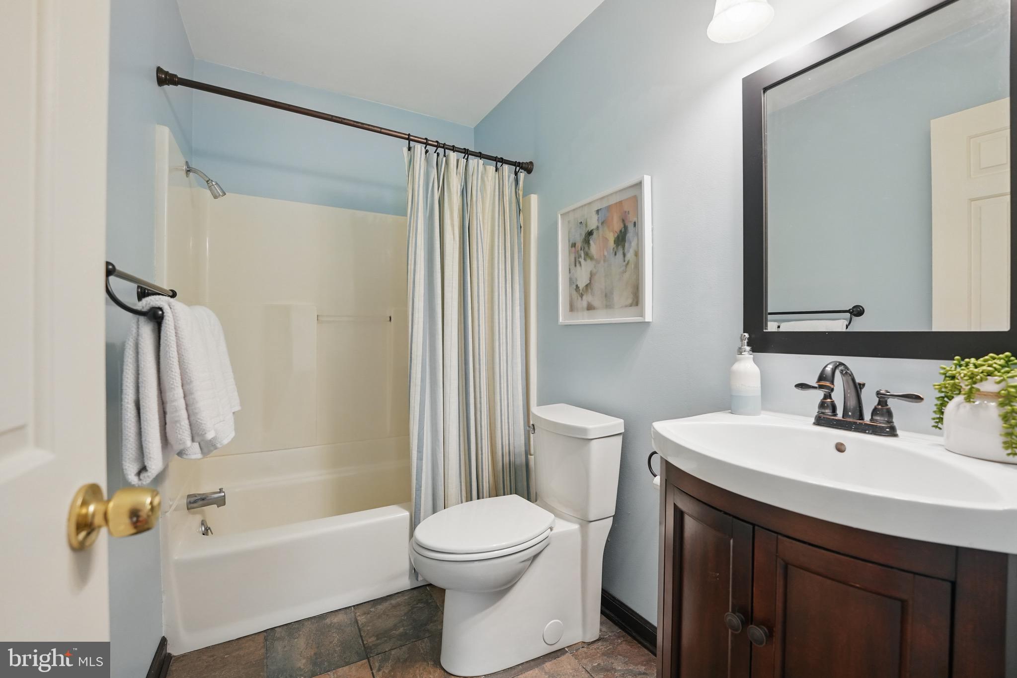 MONTCLAIR - Residential