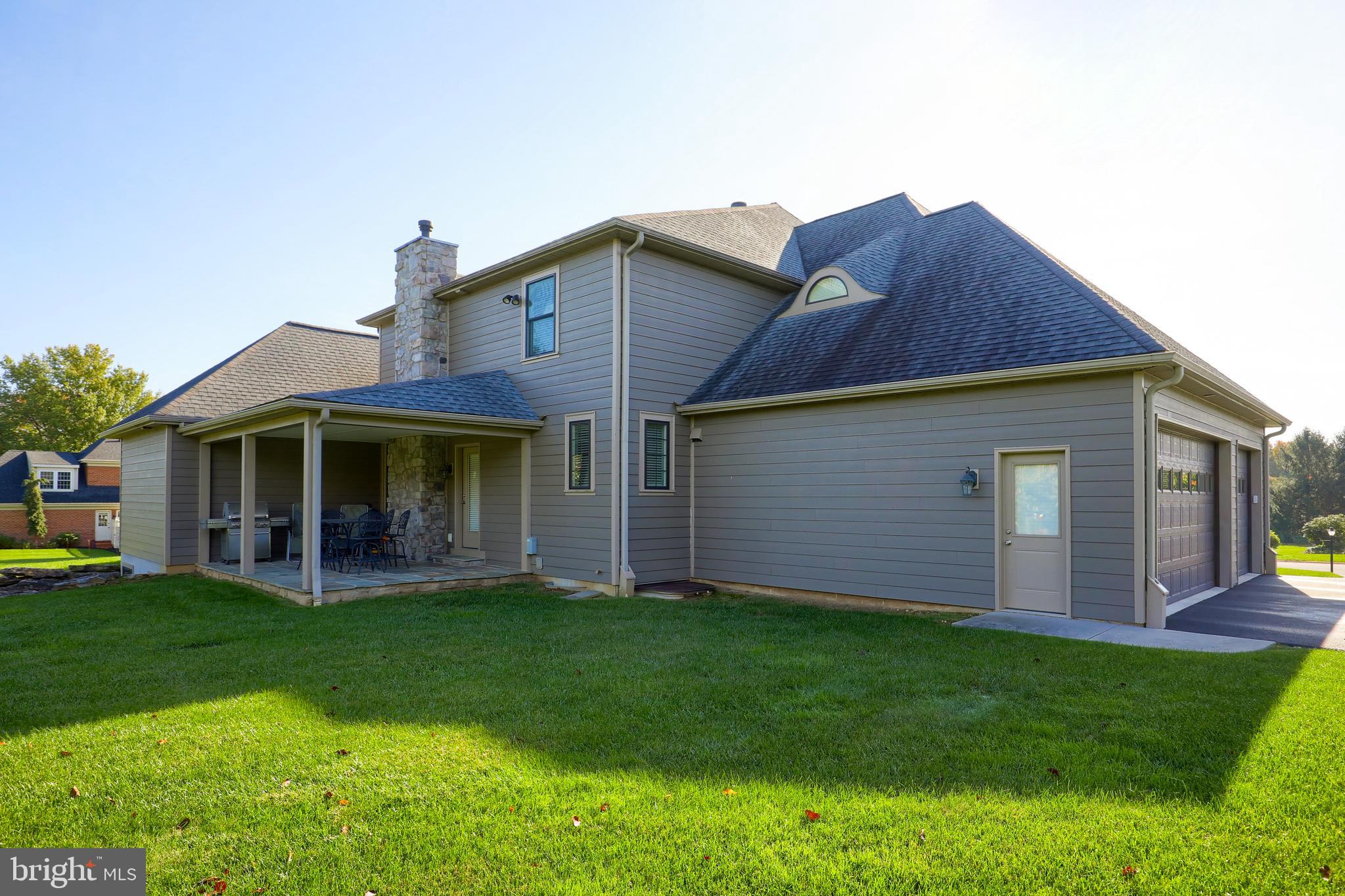 STONEHENGE - Residential