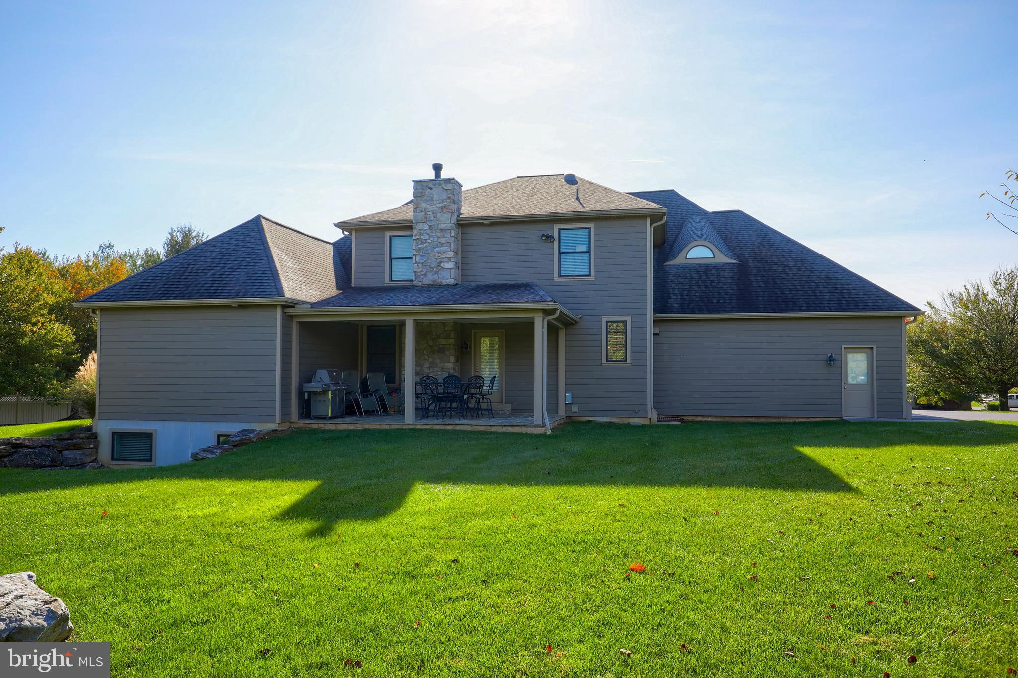 STONEHENGE - Residential