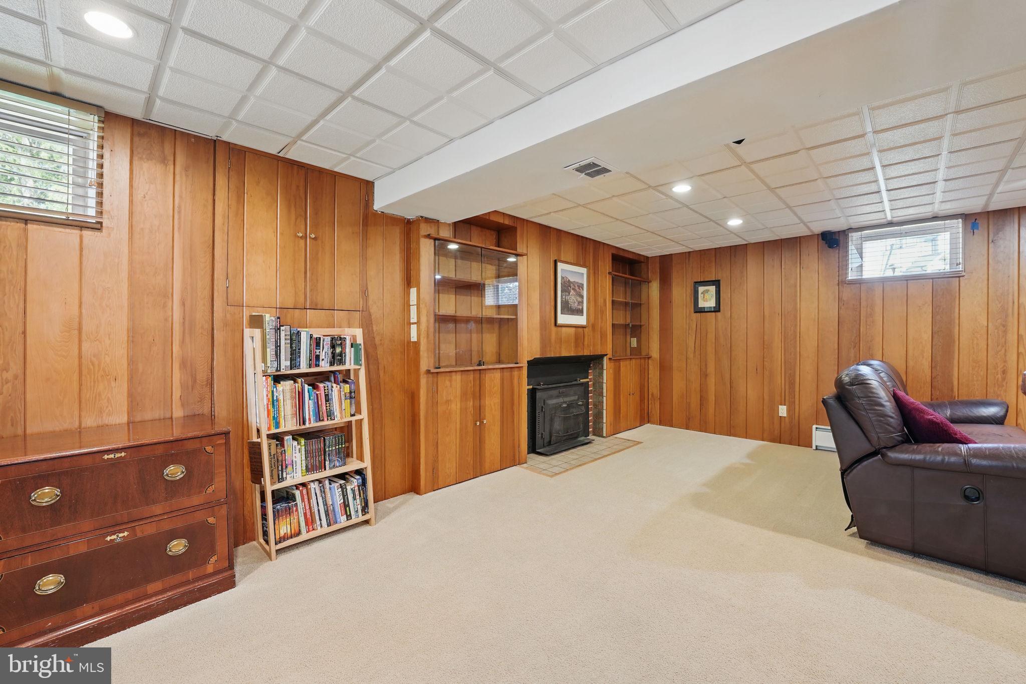 WOODCREST - Residential