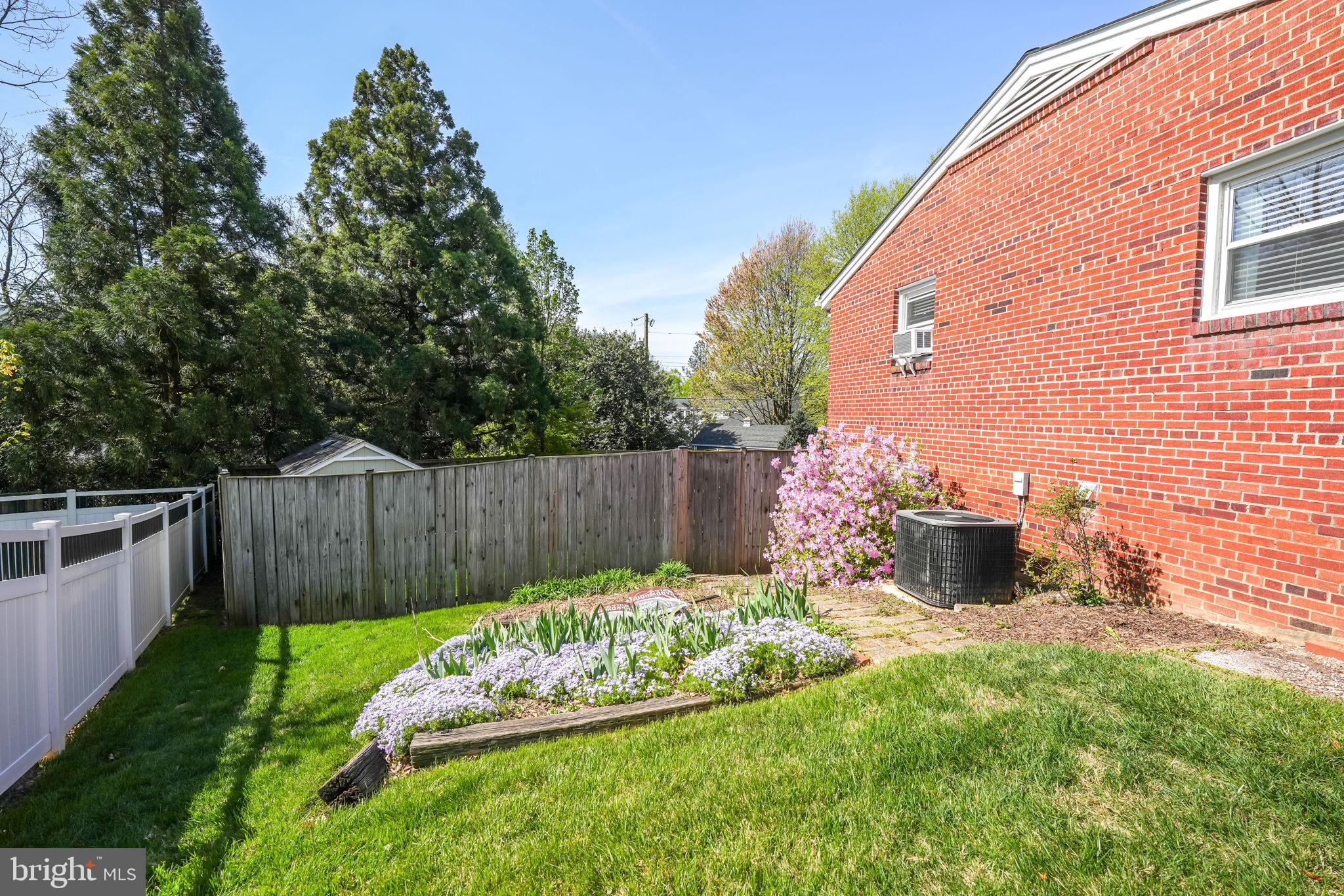 WOODCREST - Residential