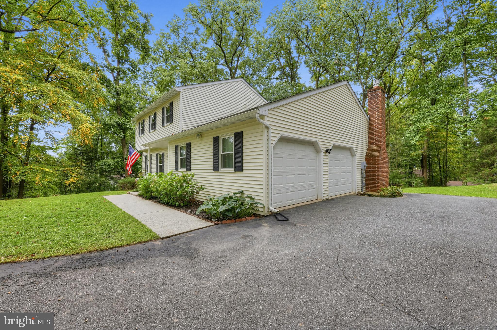 52 SPRING ROAD
