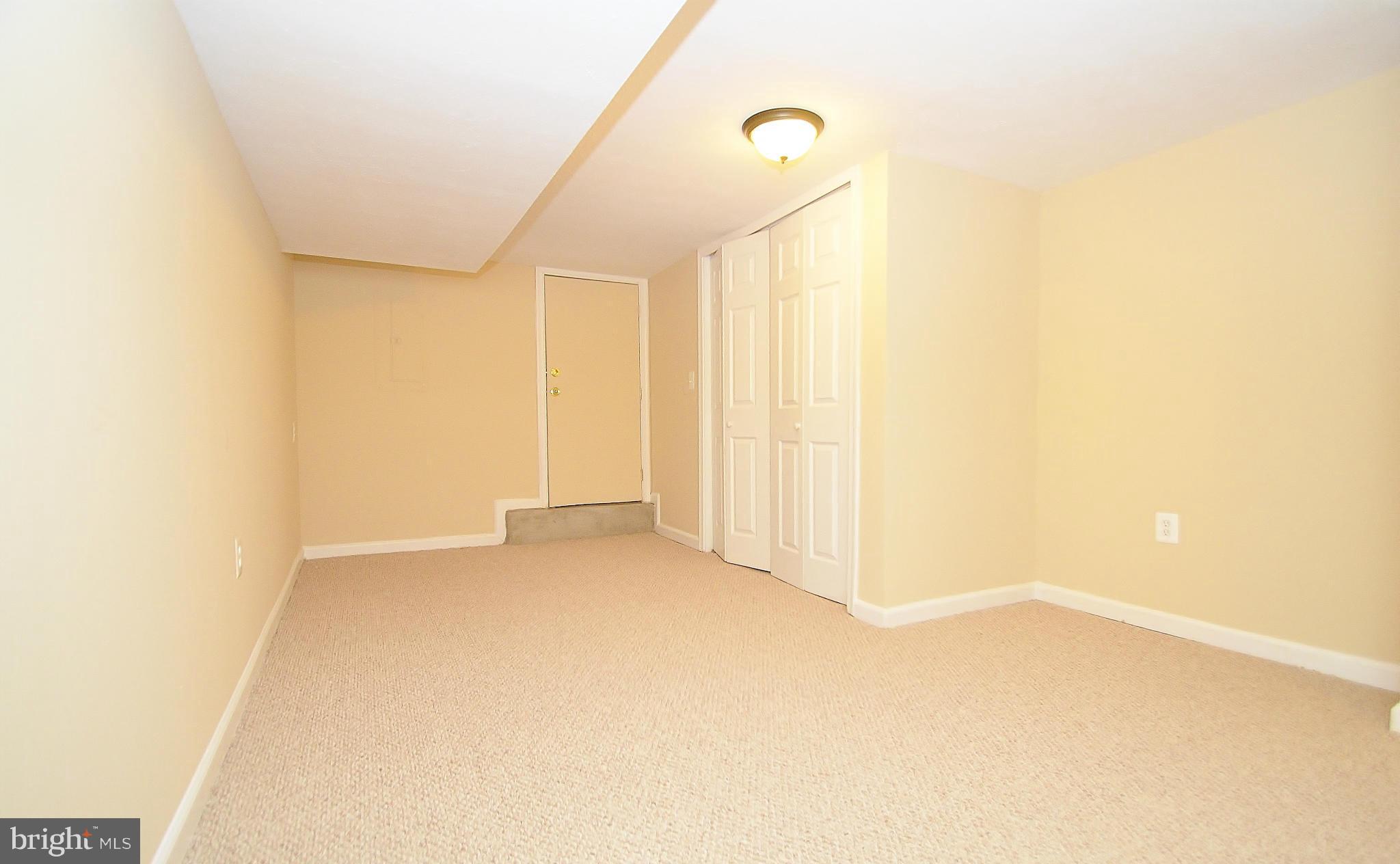 HIGHLANDTOWN - Residential