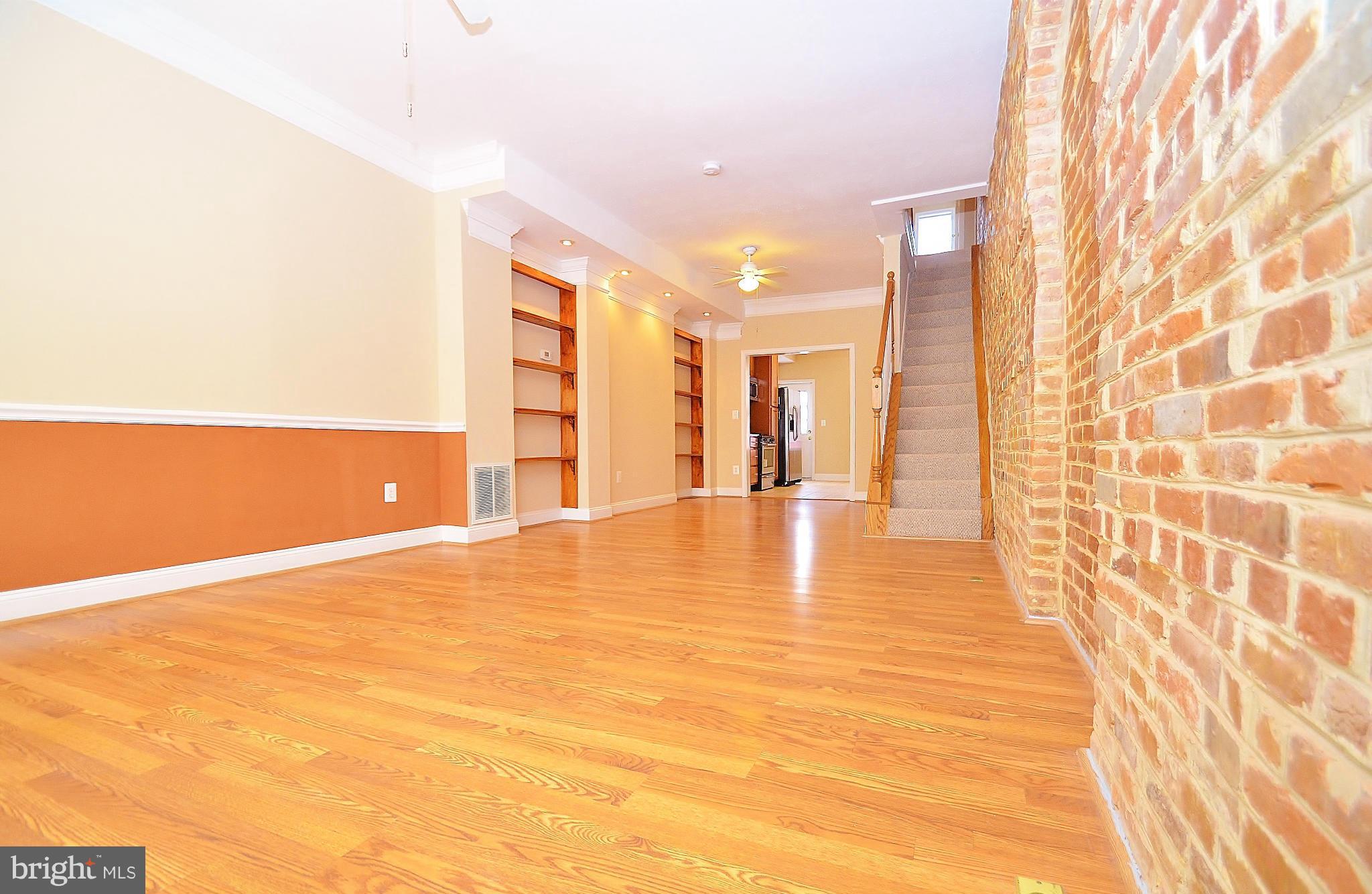 HIGHLANDTOWN - Residential