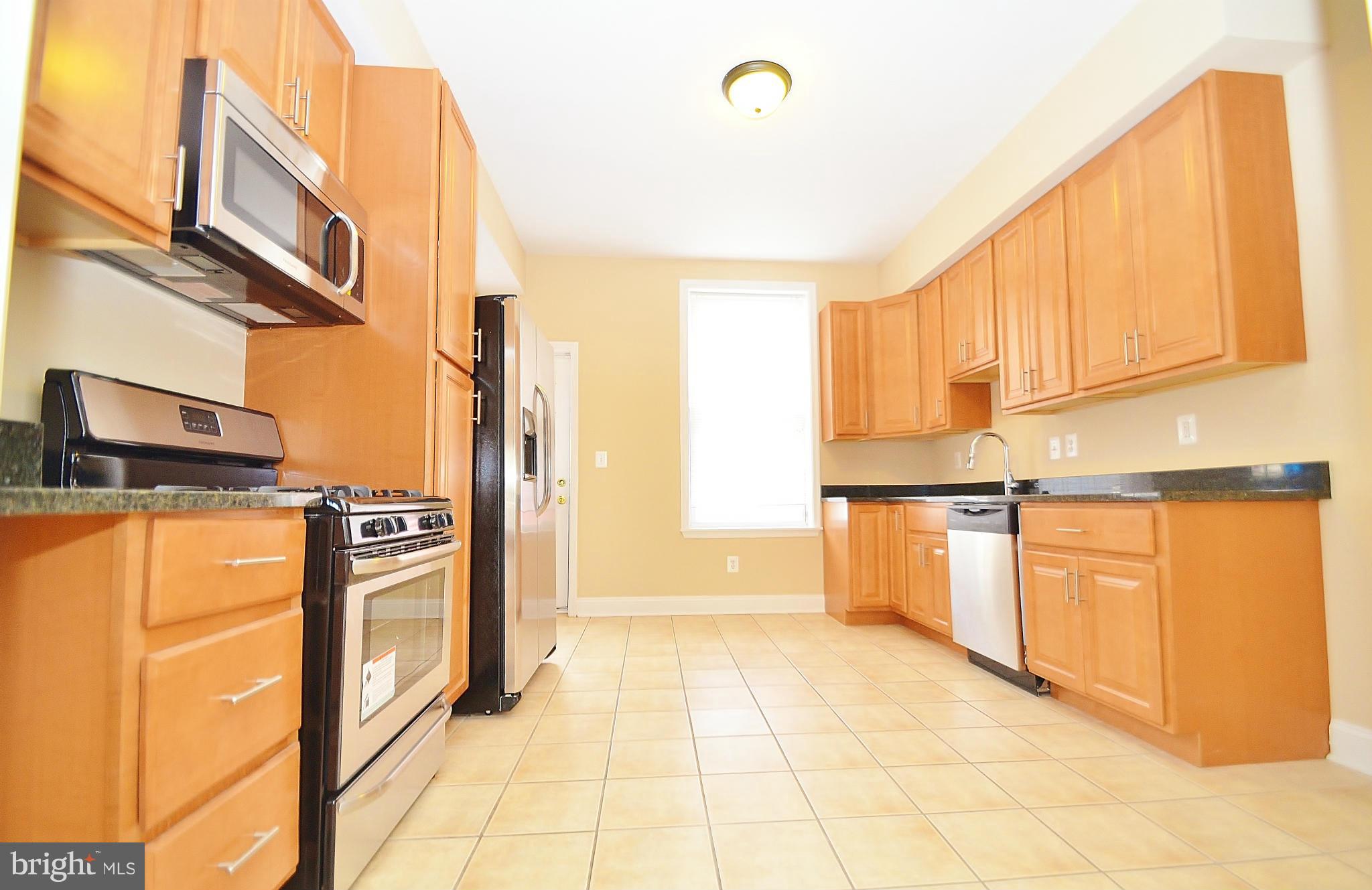 HIGHLANDTOWN - Residential