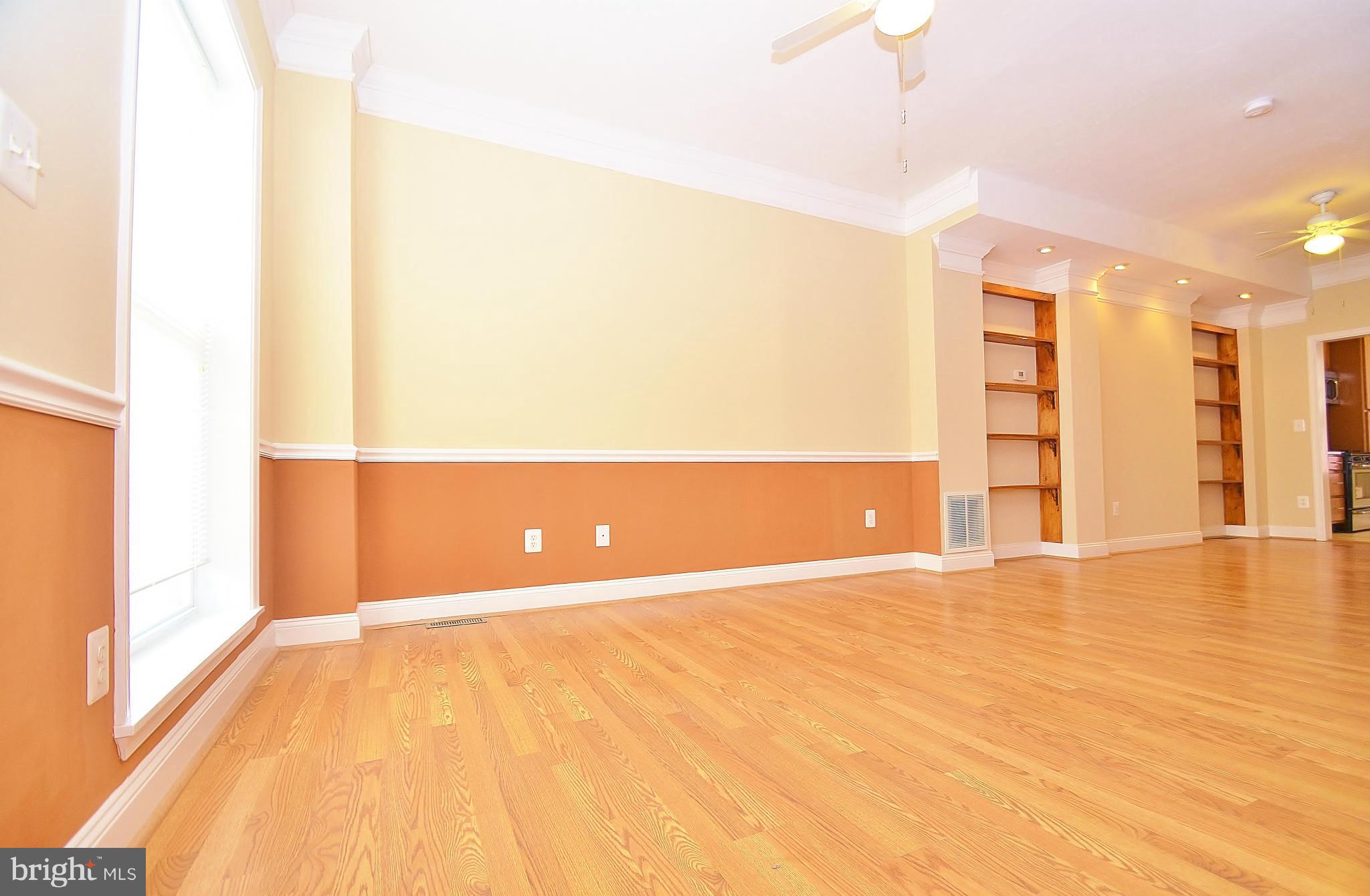 HIGHLANDTOWN - Residential