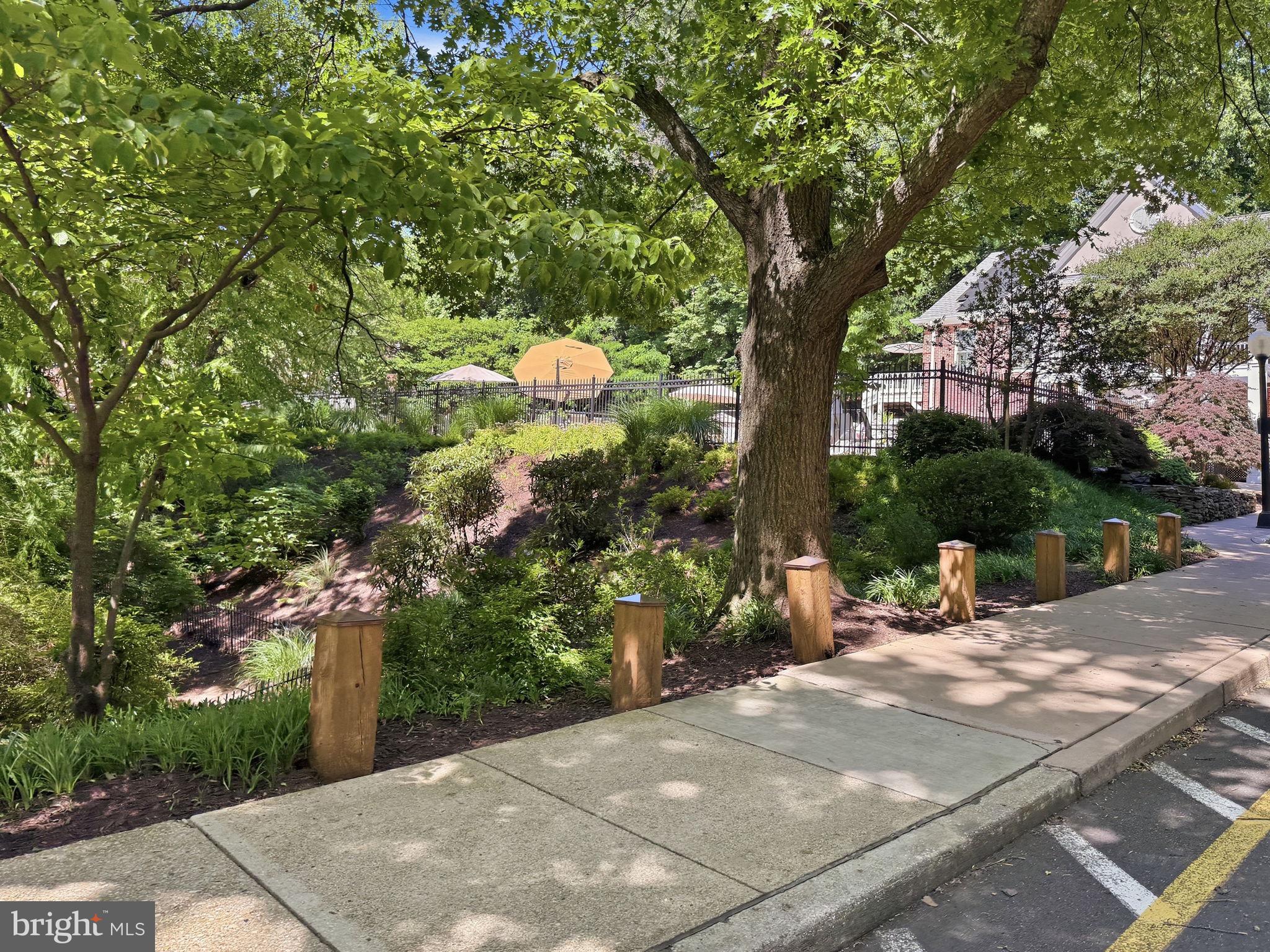4101 PARKGLEN COURT NW