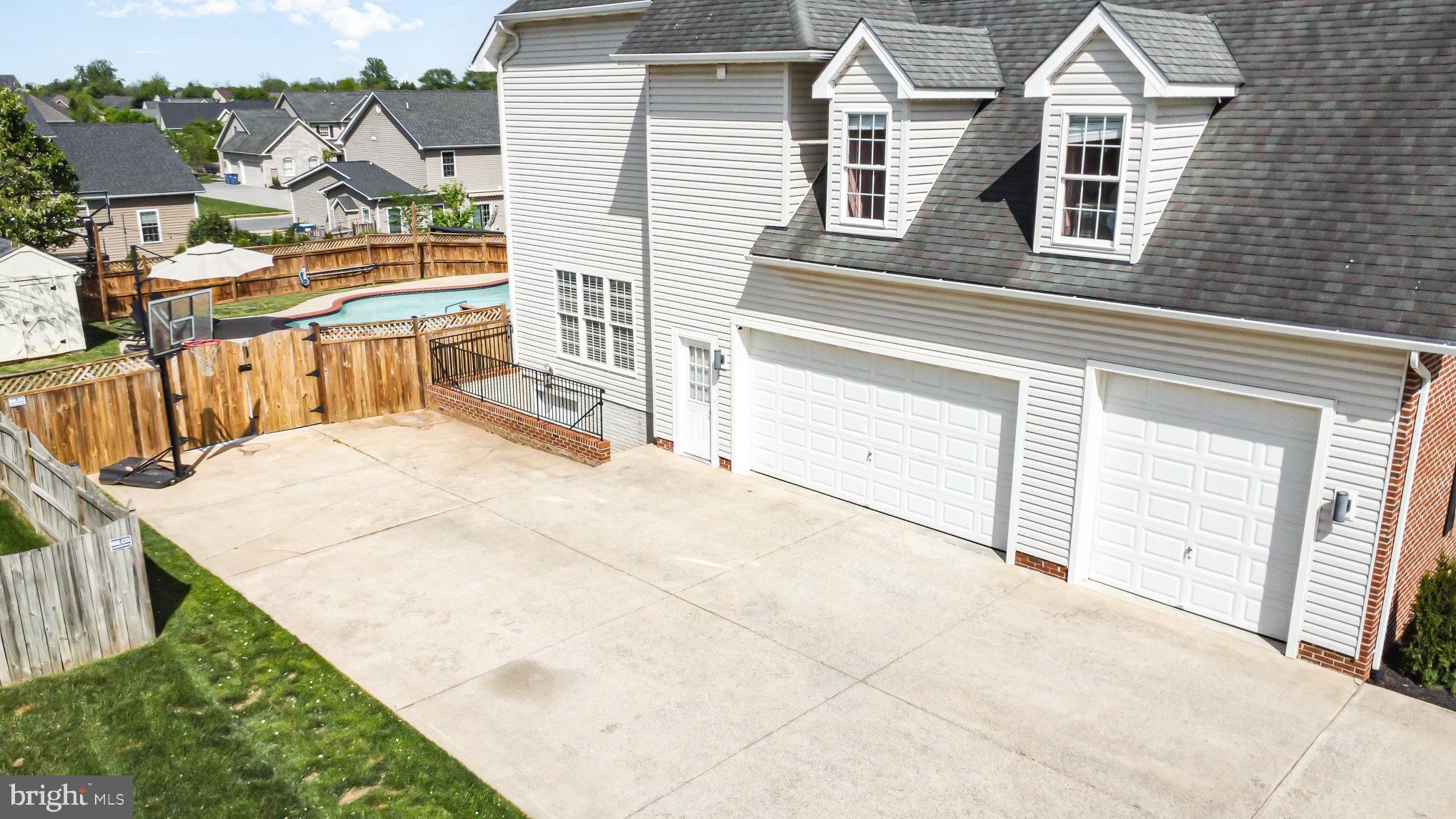 HERMITAGE - Residential