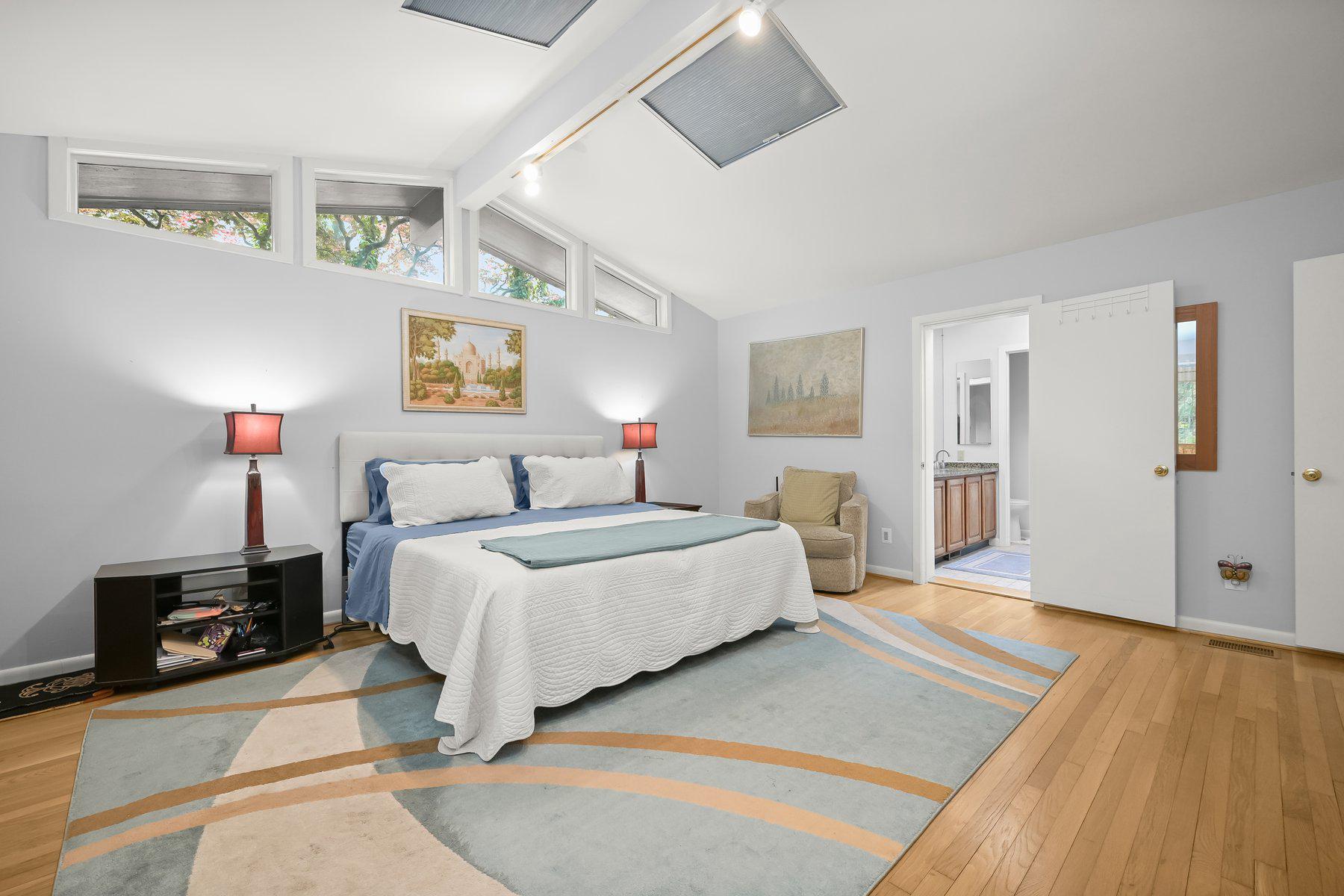 BRADLEY HILLS GROVE - Residential