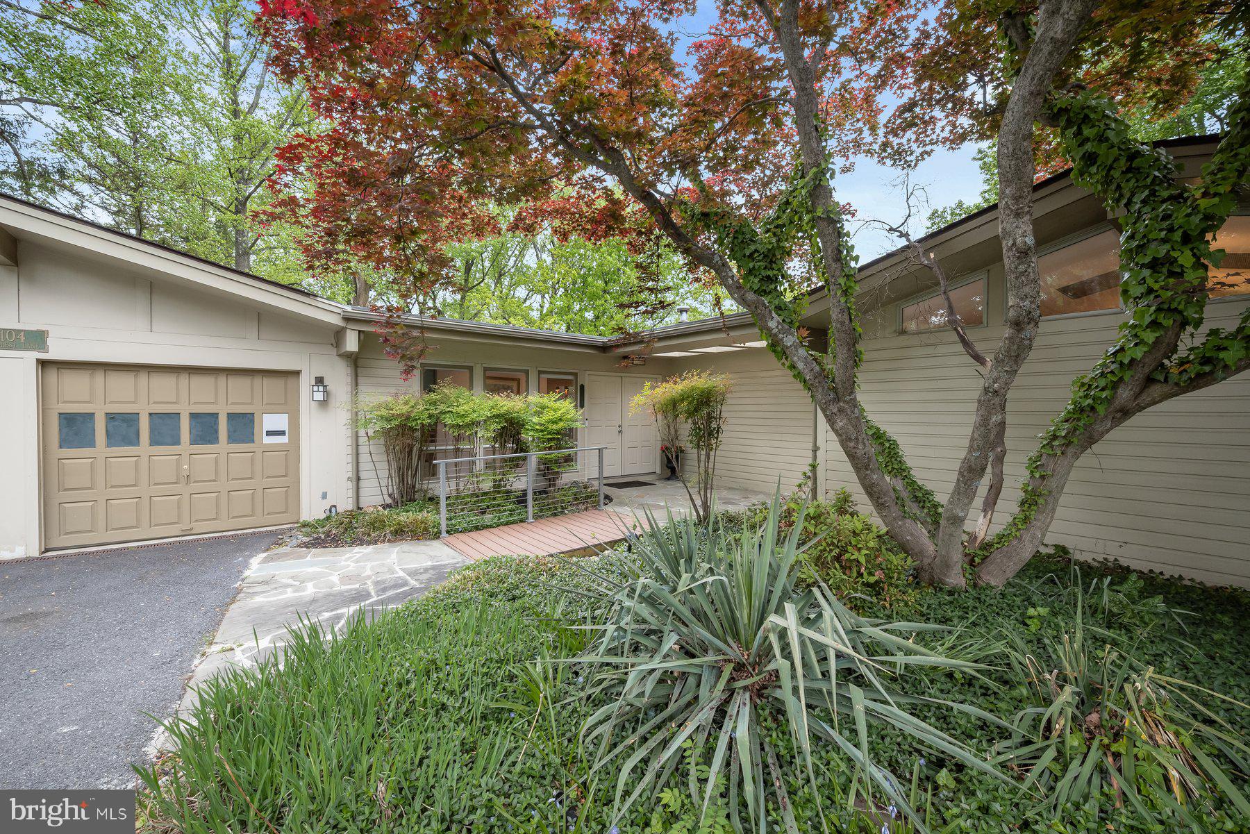 BRADLEY HILLS GROVE - Residential