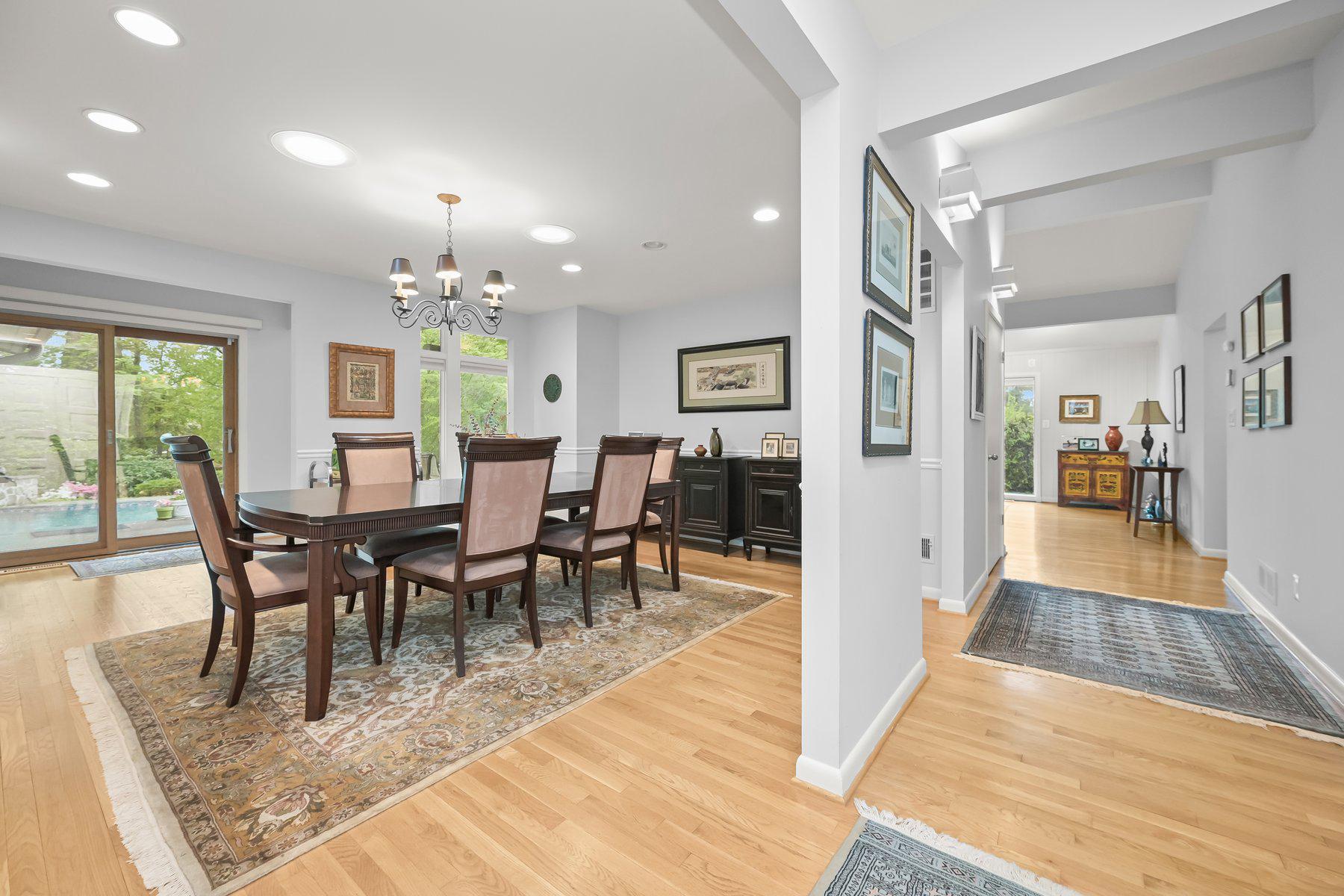 BRADLEY HILLS GROVE - Residential