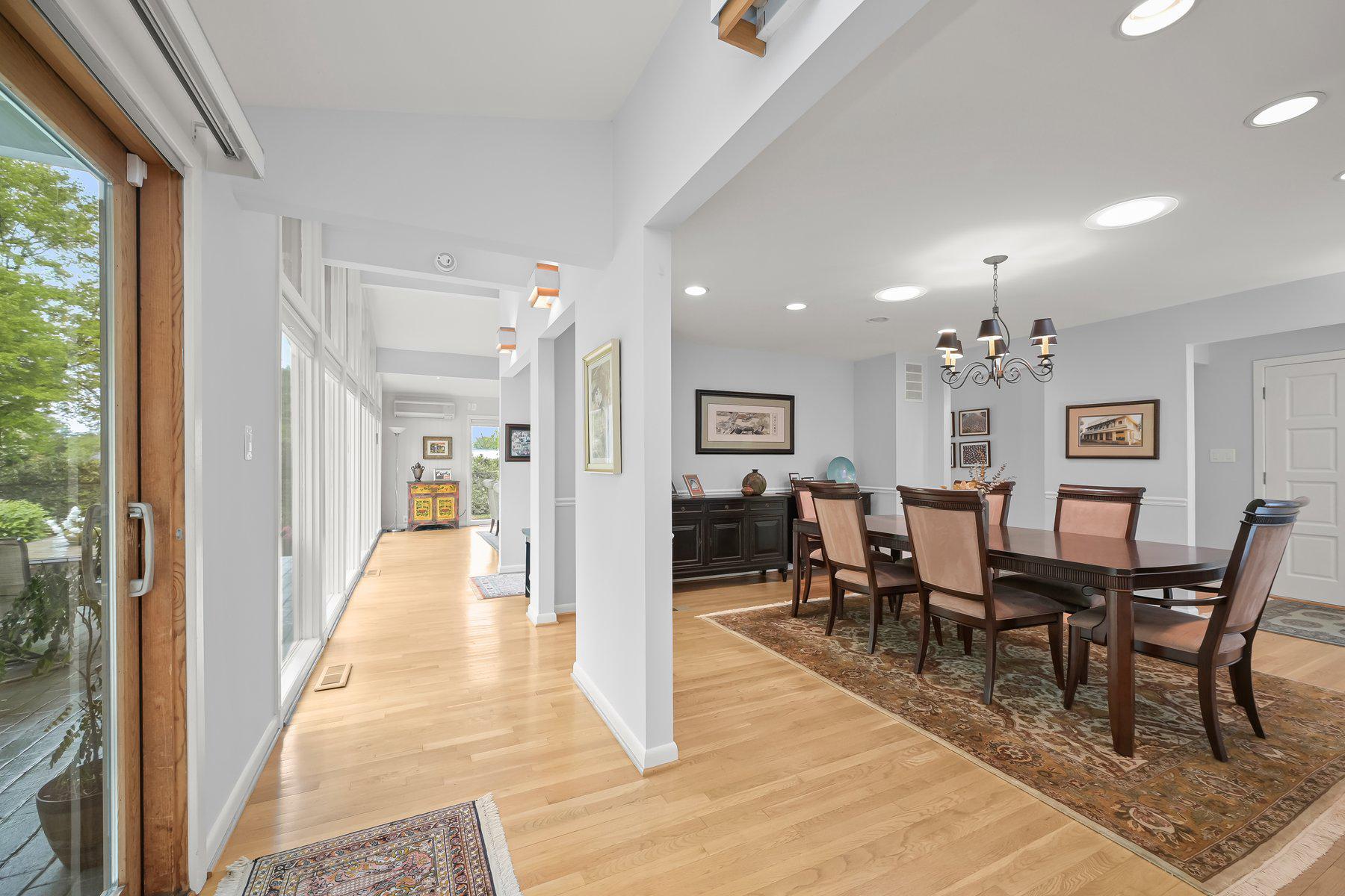 BRADLEY HILLS GROVE - Residential