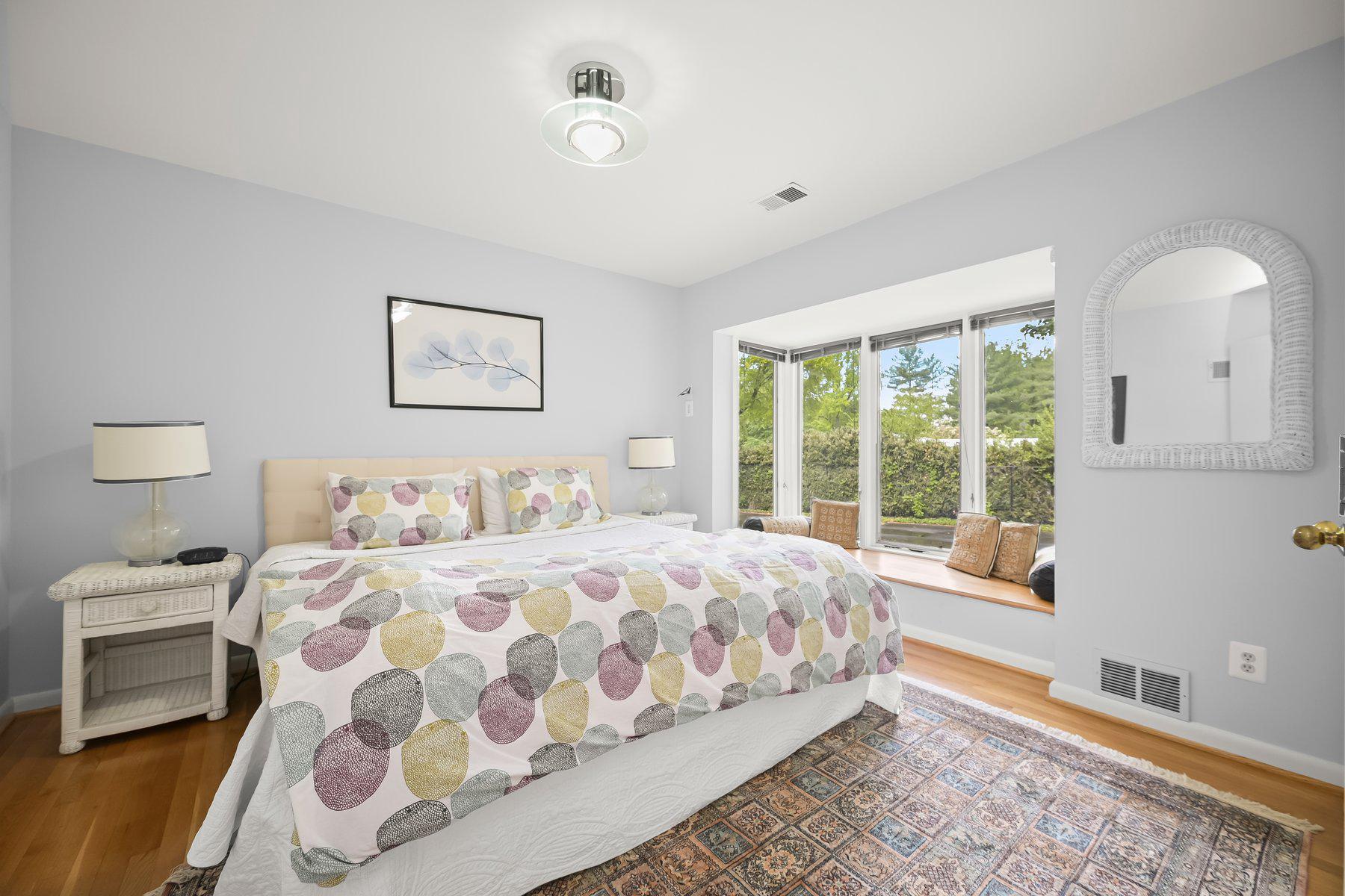 BRADLEY HILLS GROVE - Residential