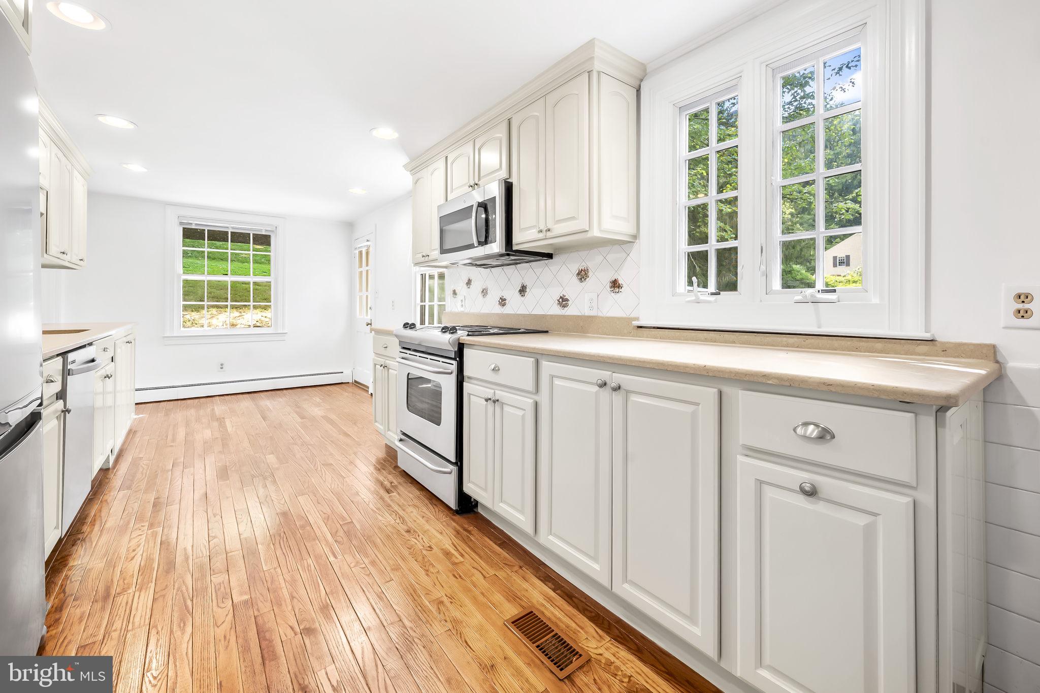 RUXTON/TOWSON - Residential Lease