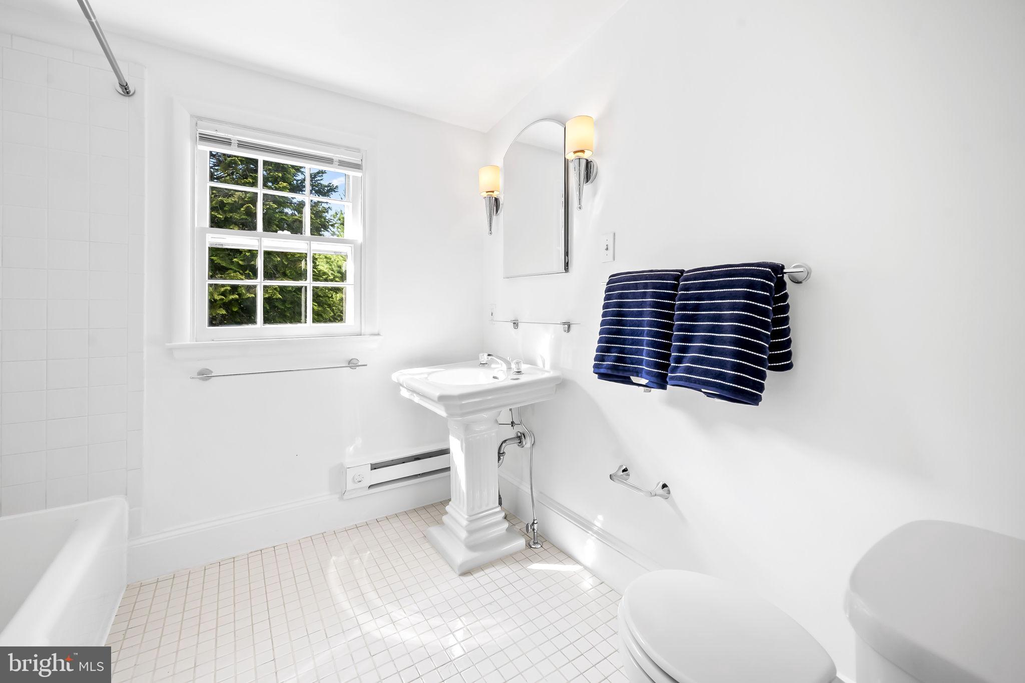 RUXTON/TOWSON - Residential Lease