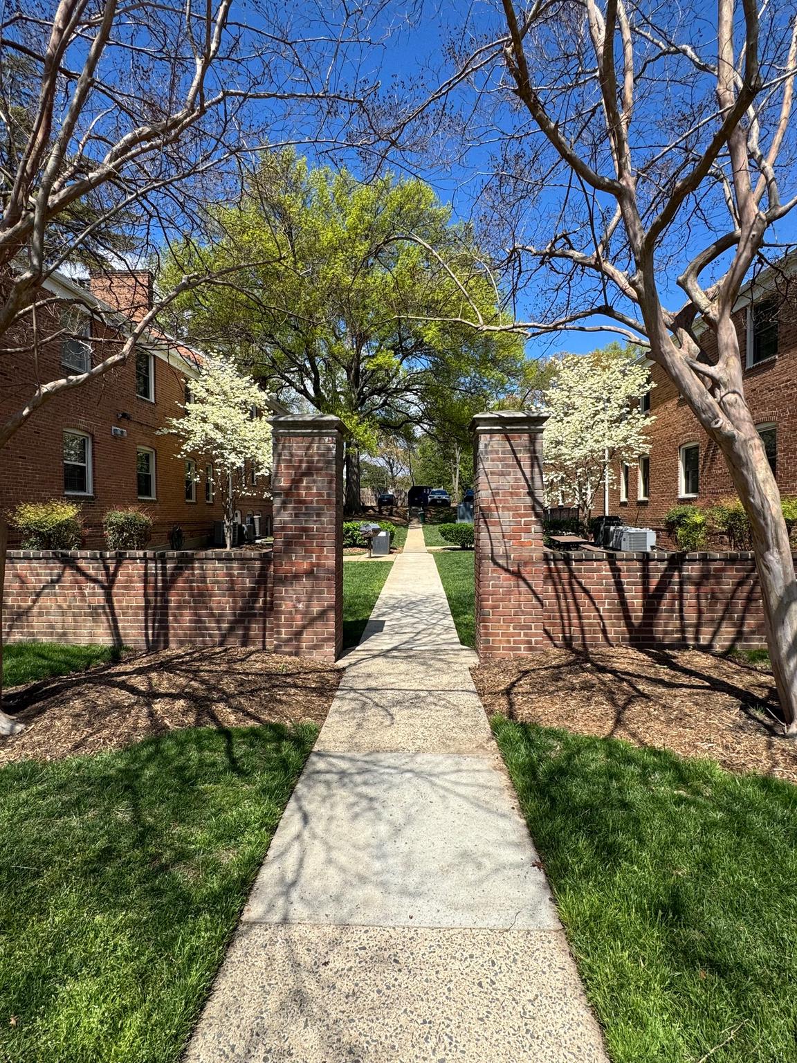 2603 ARLINGTON BOULEVARD 39