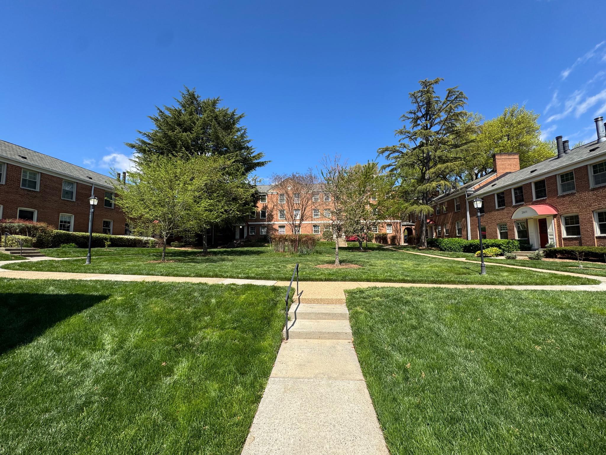 2603 ARLINGTON BOULEVARD 39