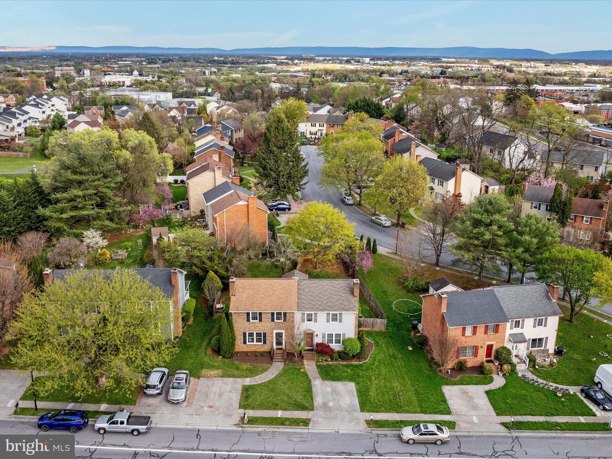 ORCHARD HILL - Residential