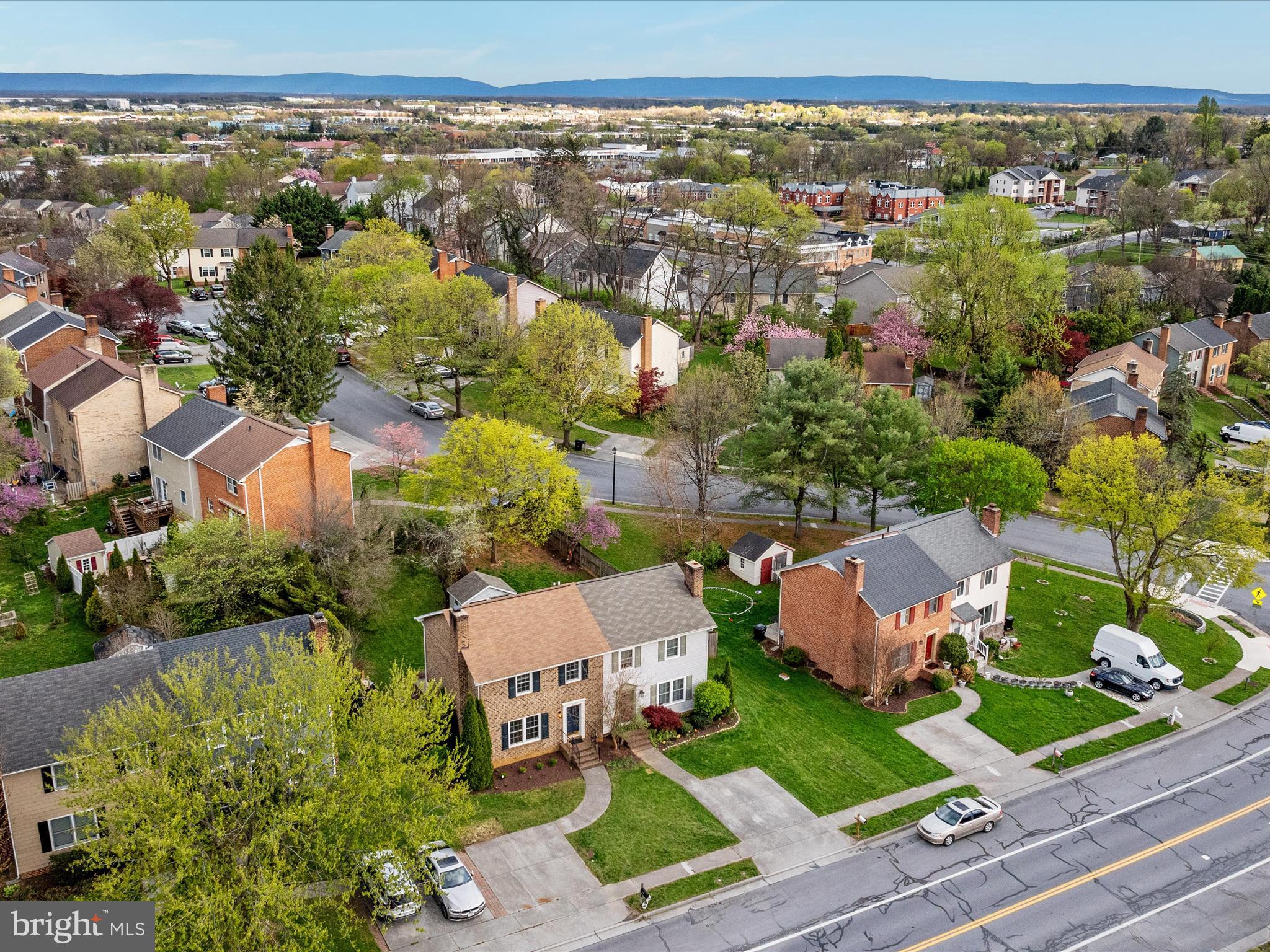 ORCHARD HILL - Residential