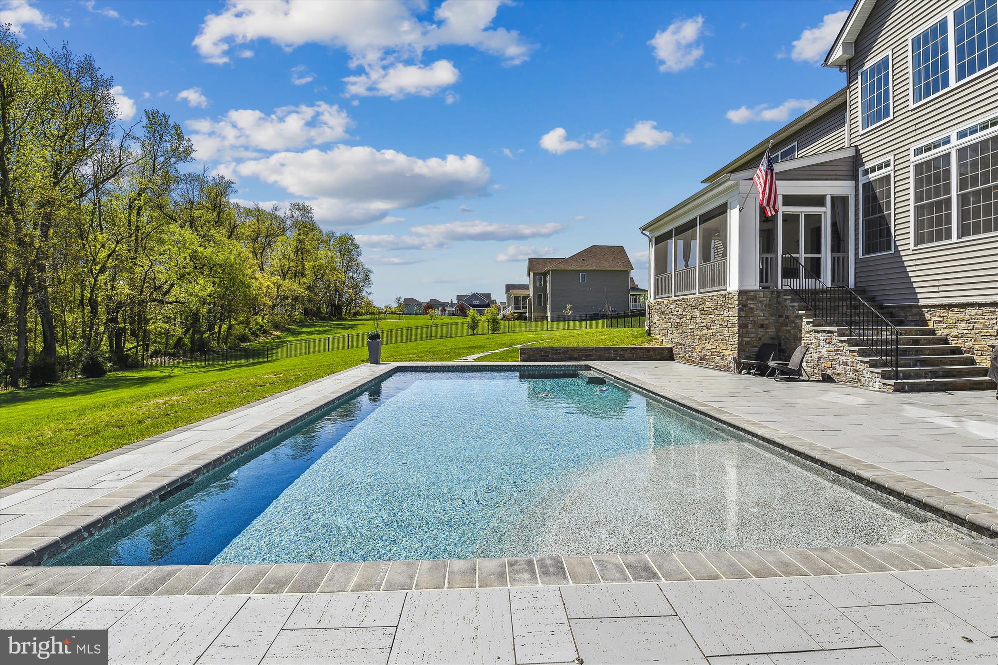 WEATHERSTONE - Residential