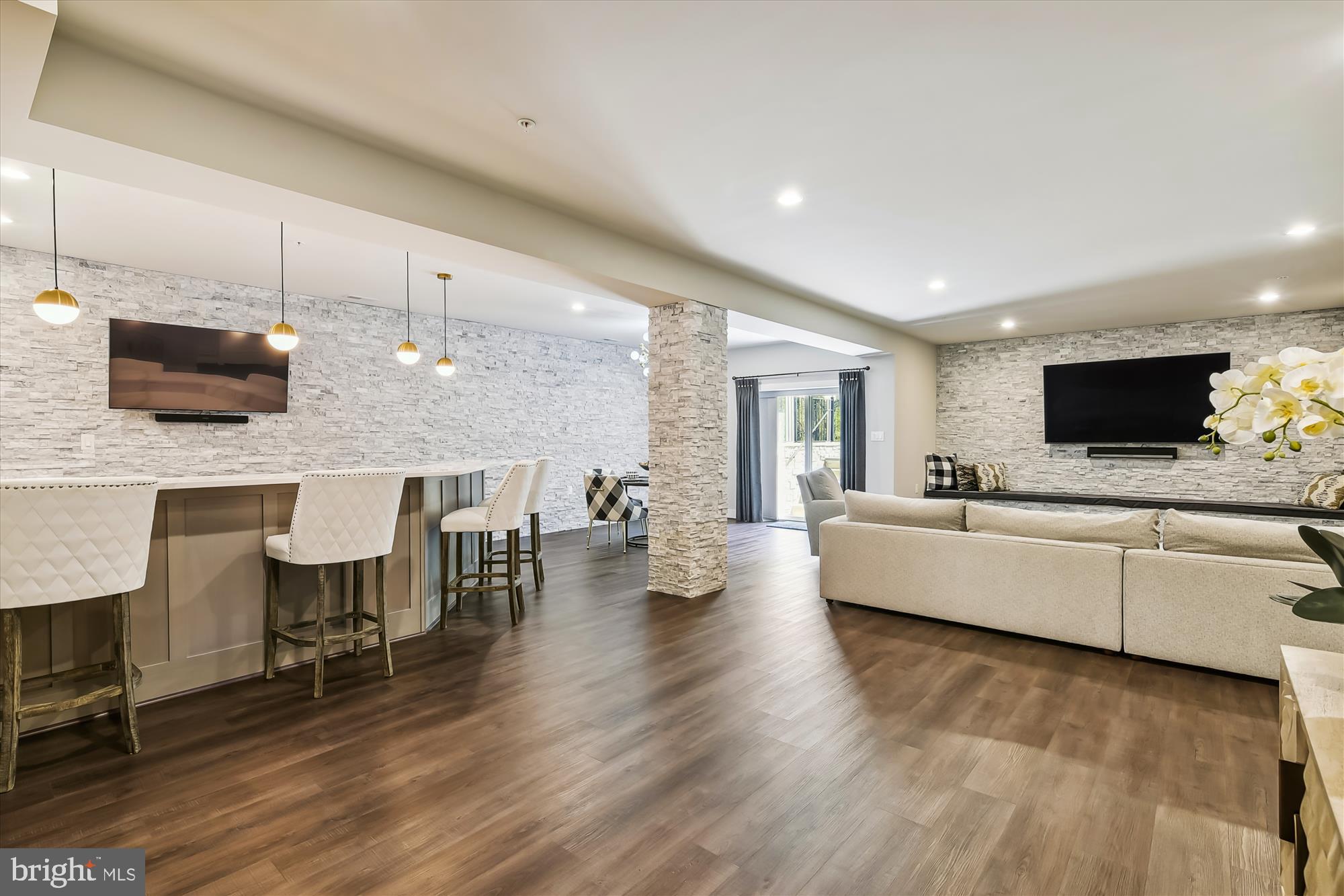 WEATHERSTONE - Residential