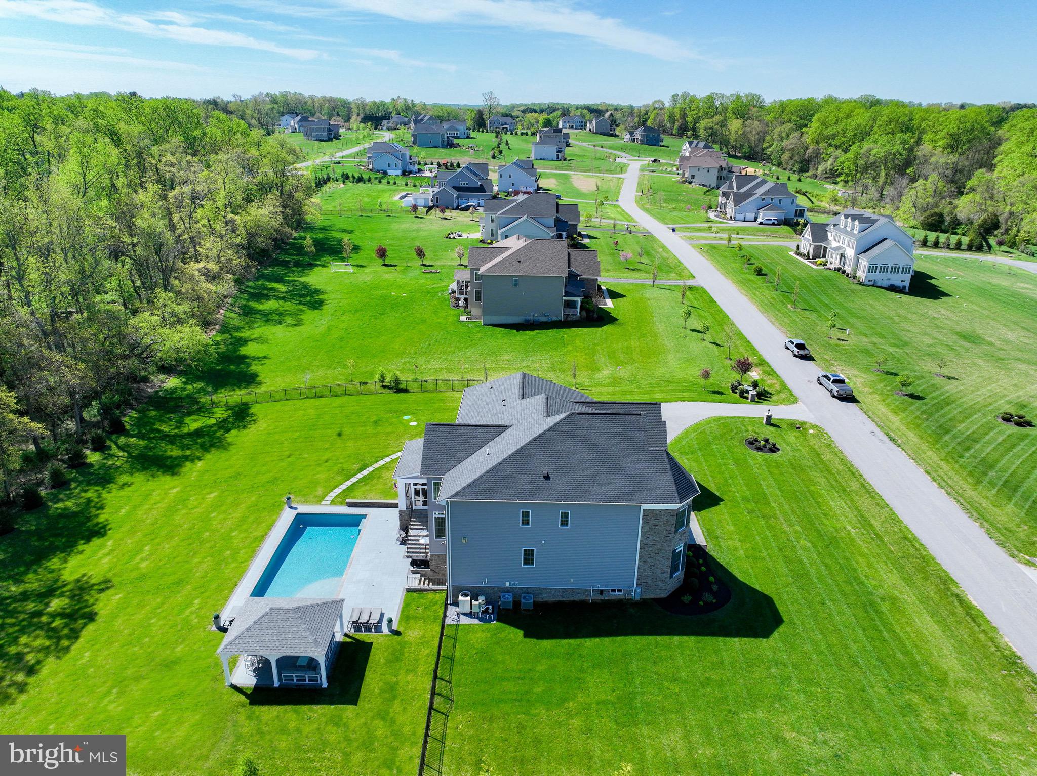 WEATHERSTONE - Residential