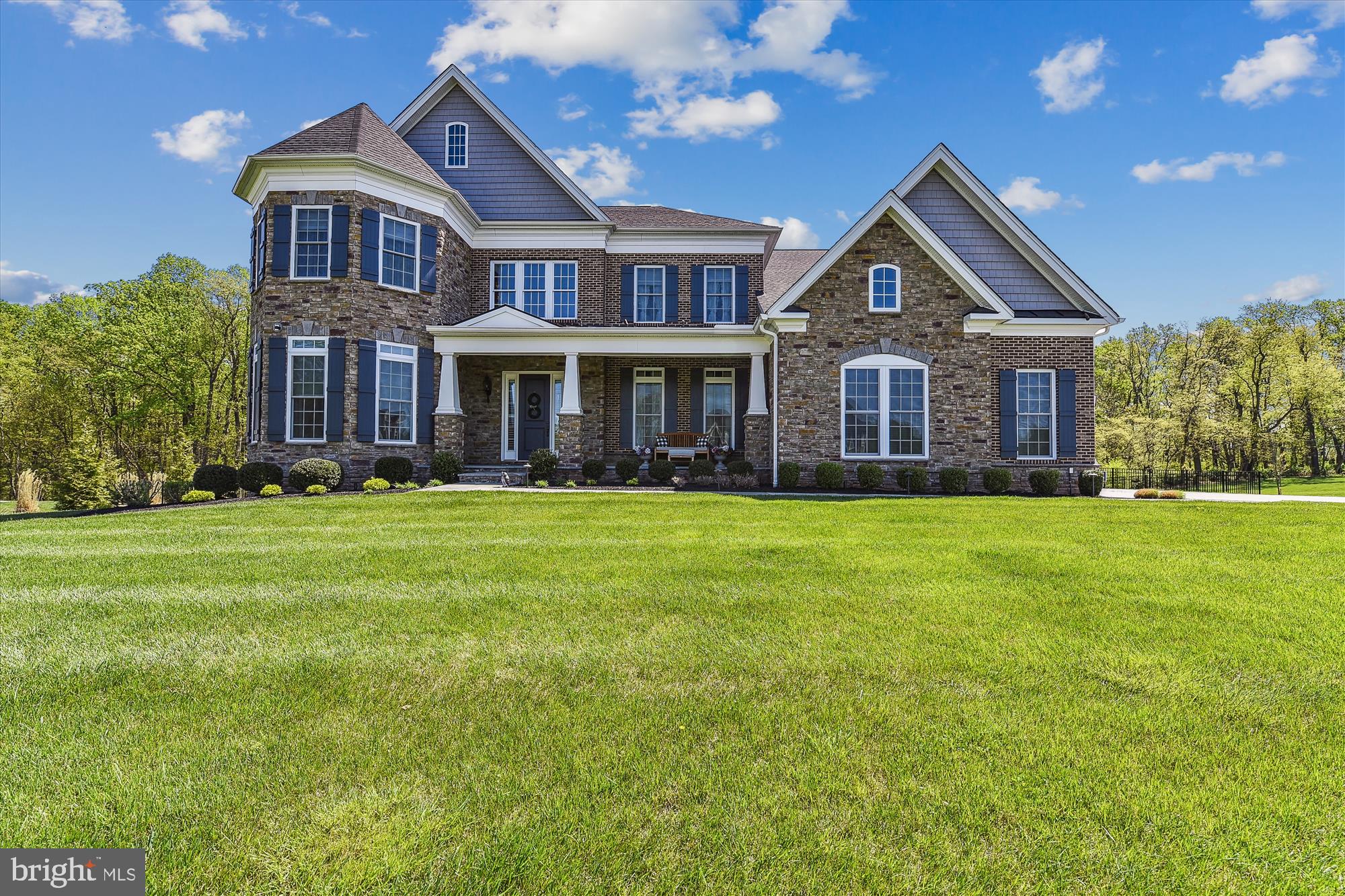 WEATHERSTONE - Residential