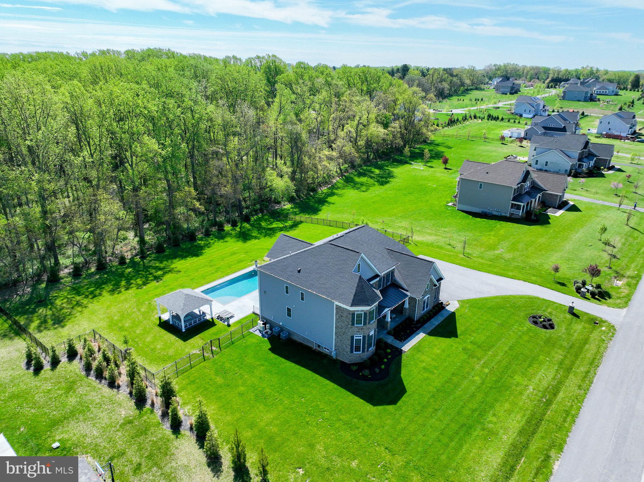 WEATHERSTONE - Residential